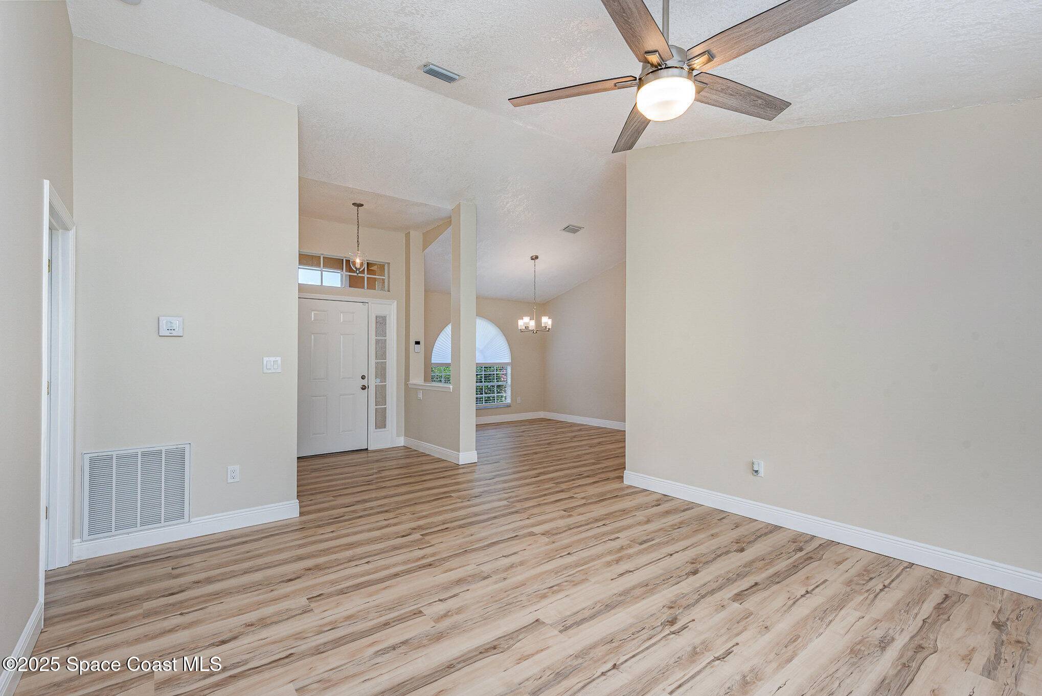 Palm Bay, FL 32907,370 Carol DR NE