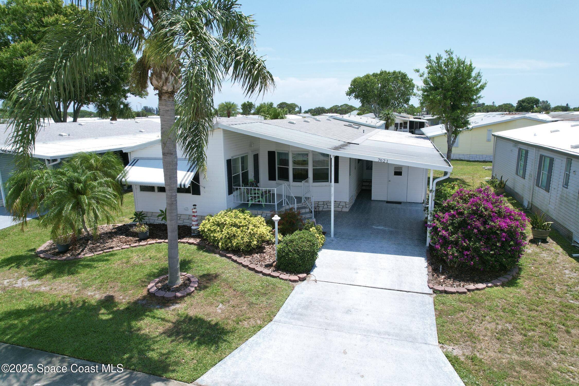 Micco, FL 32976,7621 Niantic AVE #T7