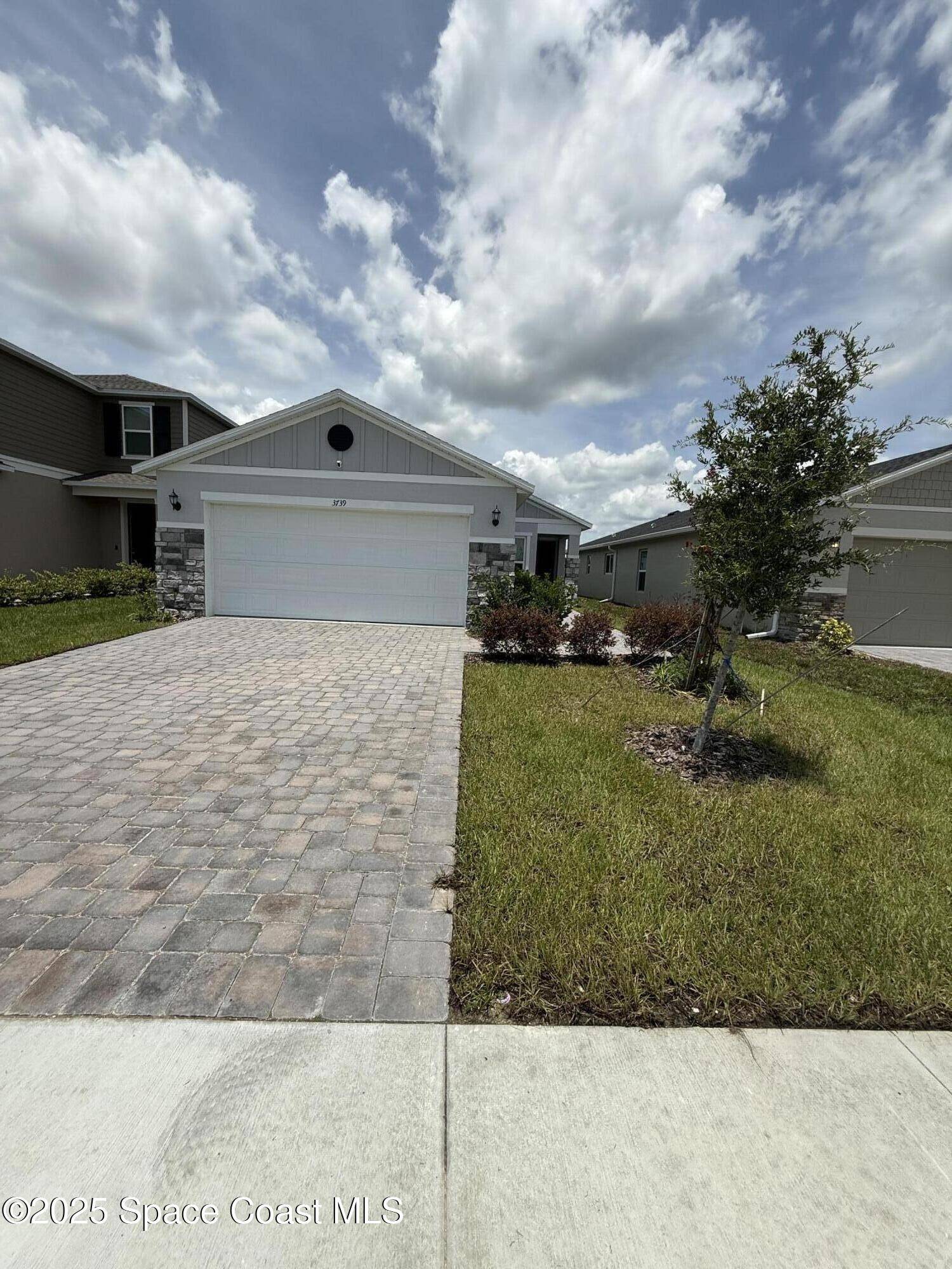 Palm Bay, FL 32909,3739 Grappler CIR SE