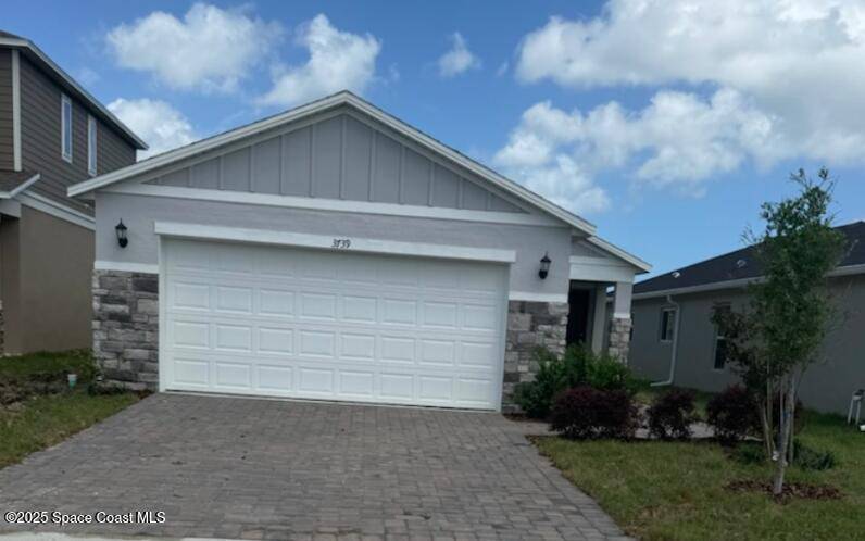 Palm Bay, FL 32909,3739 Grappler CIR SE