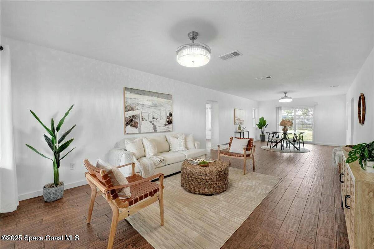Cocoa Beach, FL 32931,139 W Gadsden LN