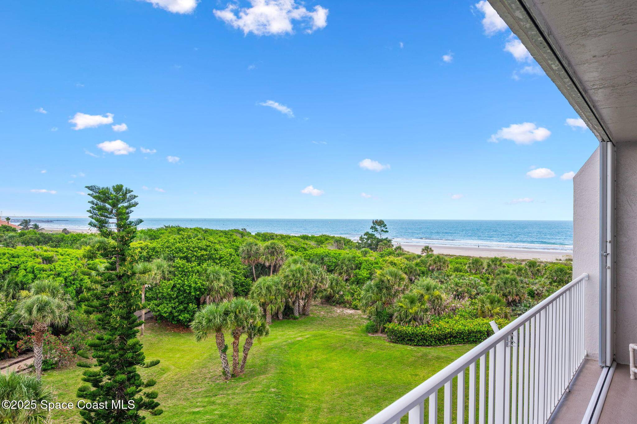 Cape Canaveral, FL 32920,8700 Ridgewood AVE #Ph2b