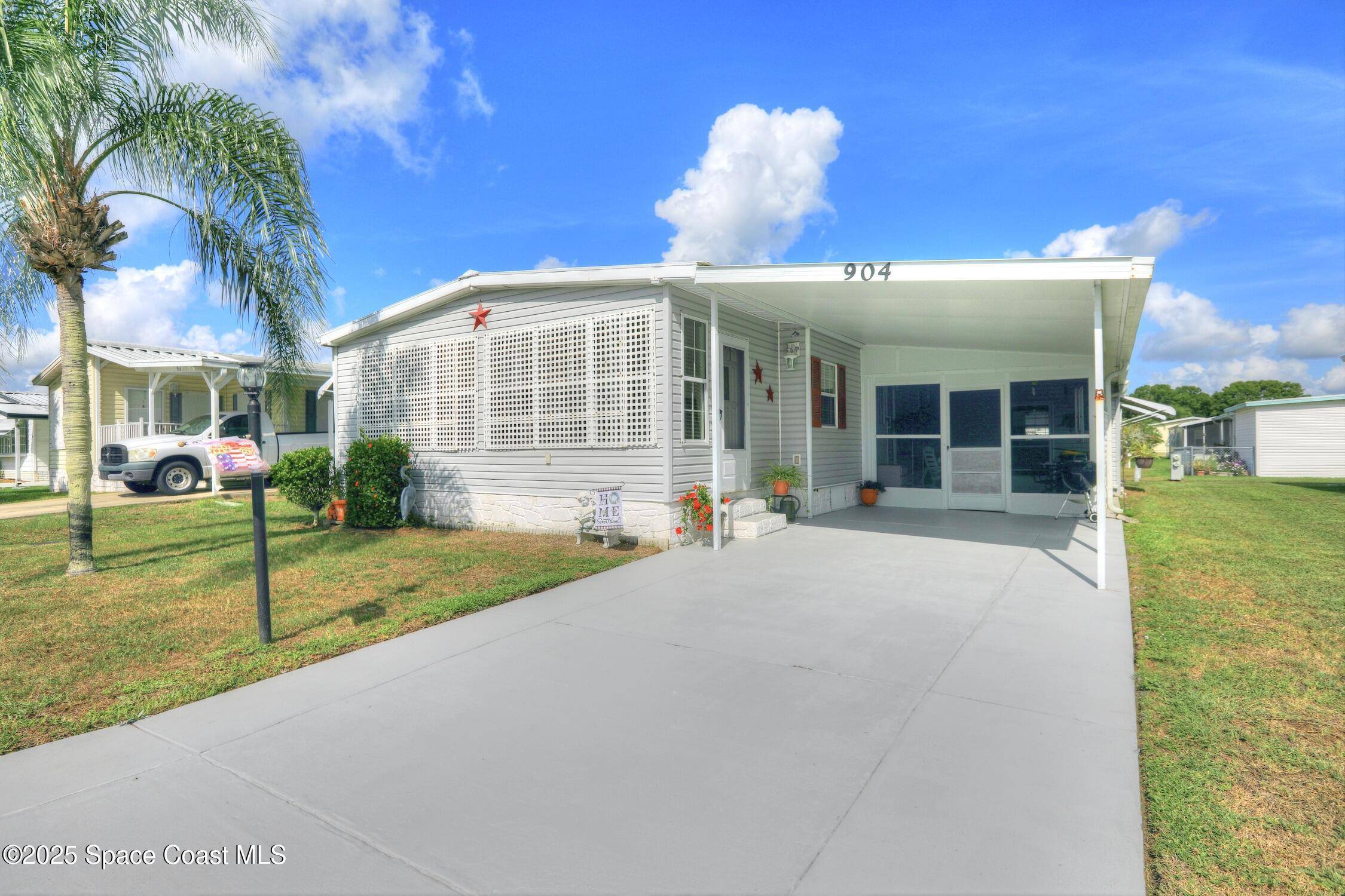 Barefoot Bay, FL 32976,904 Thrush CIR