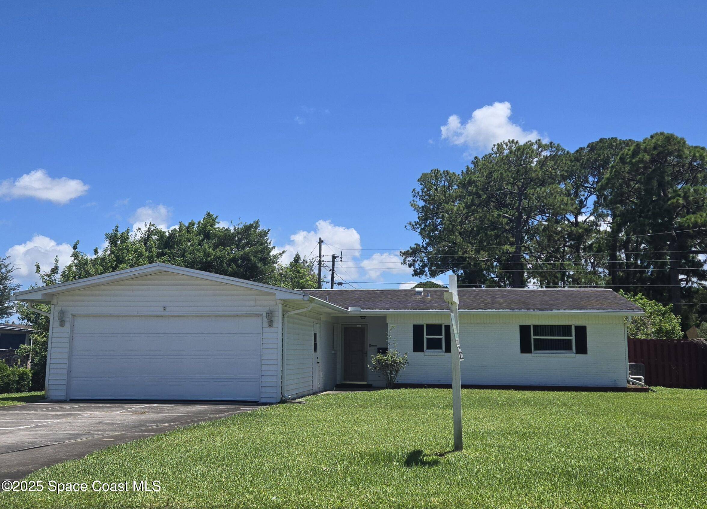Titusville, FL 32780,945 Cleveland ST