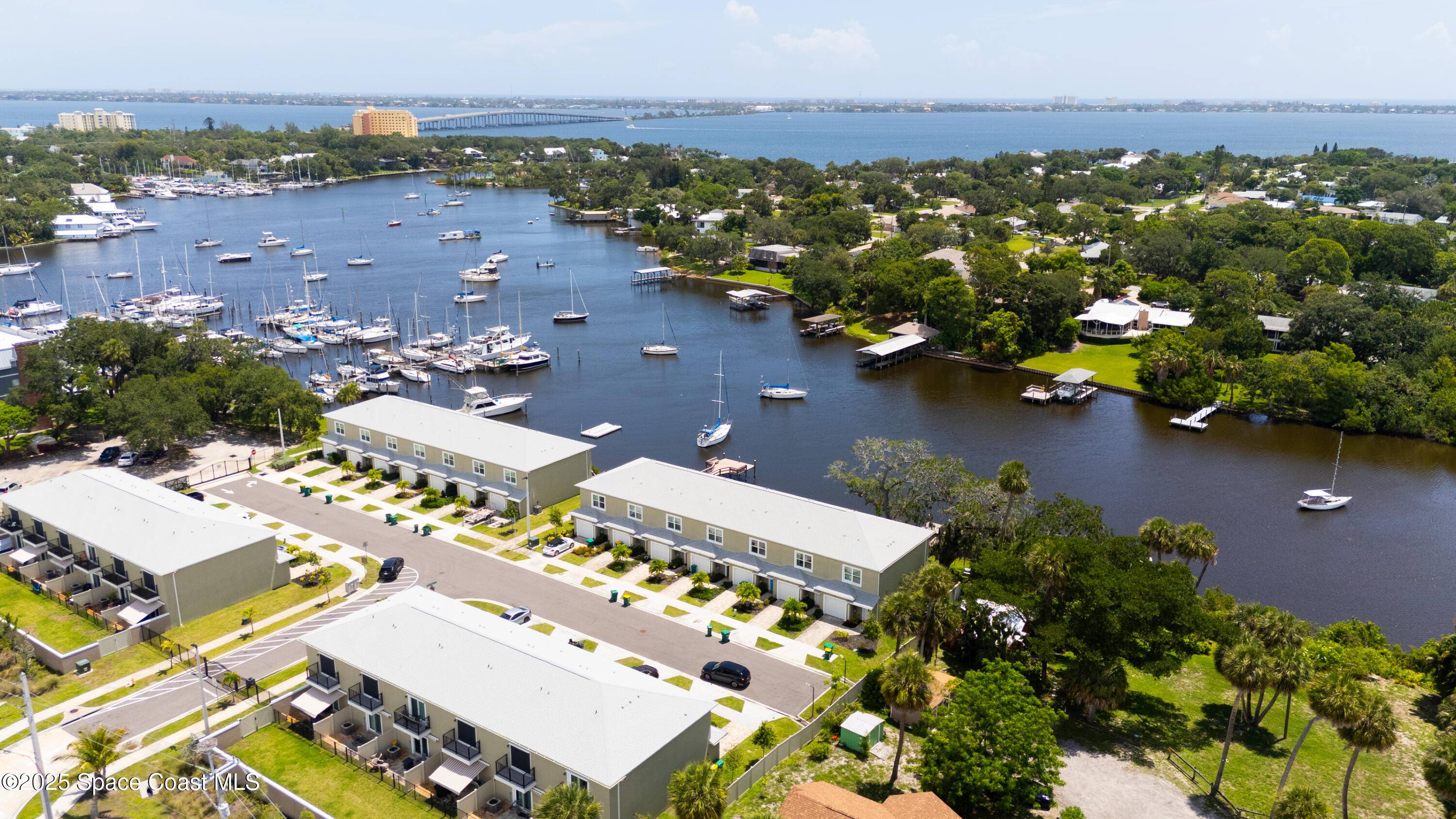 Melbourne, FL 32935,833 Paddleboard CT
