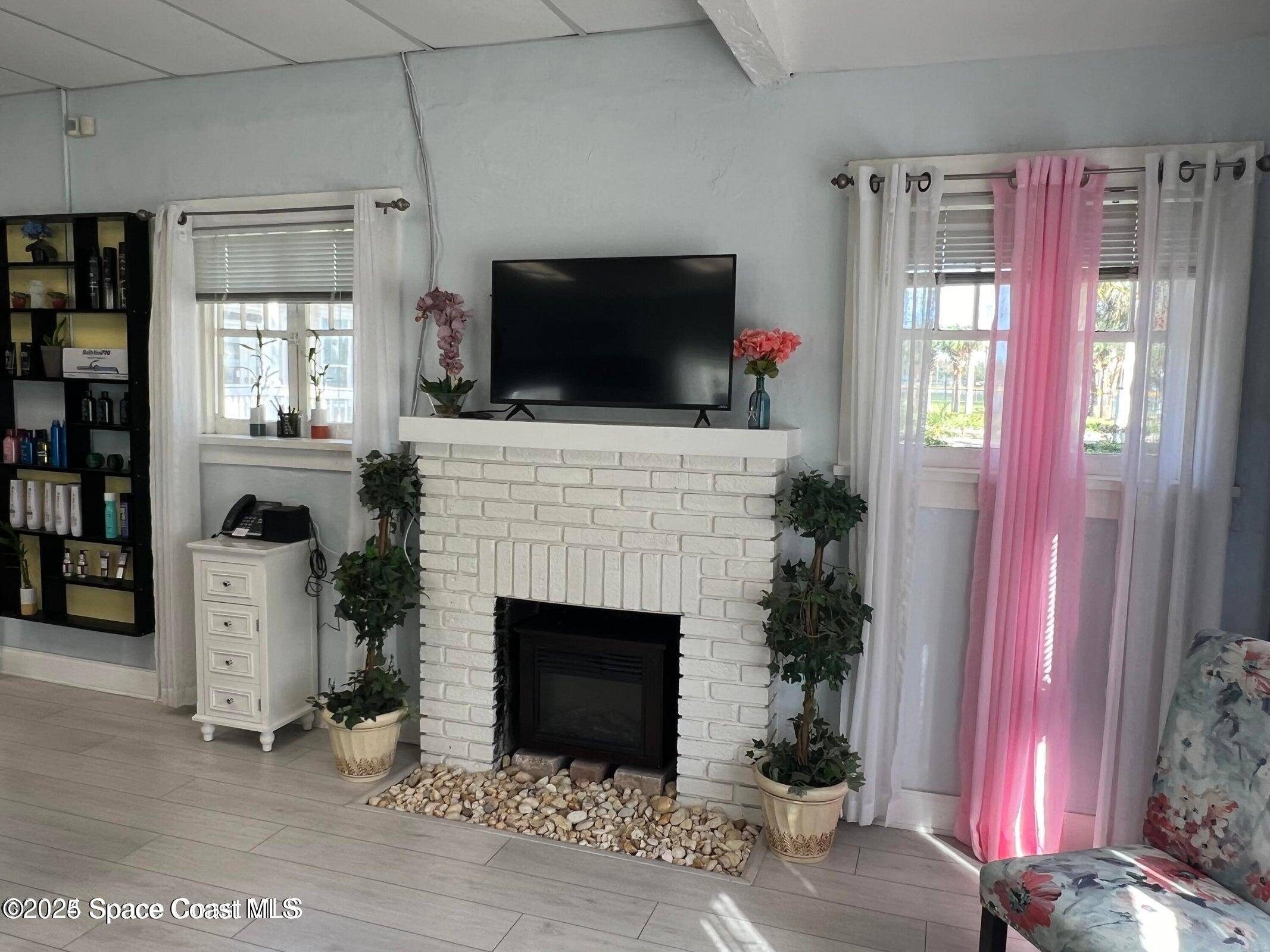 Merritt Island, FL 32953,277 Mcleod ST