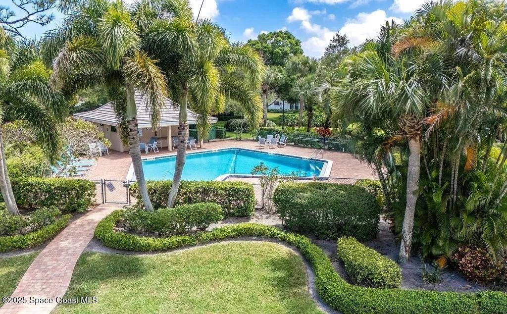Vero Beach, FL 32967,102 Prestwick CIR