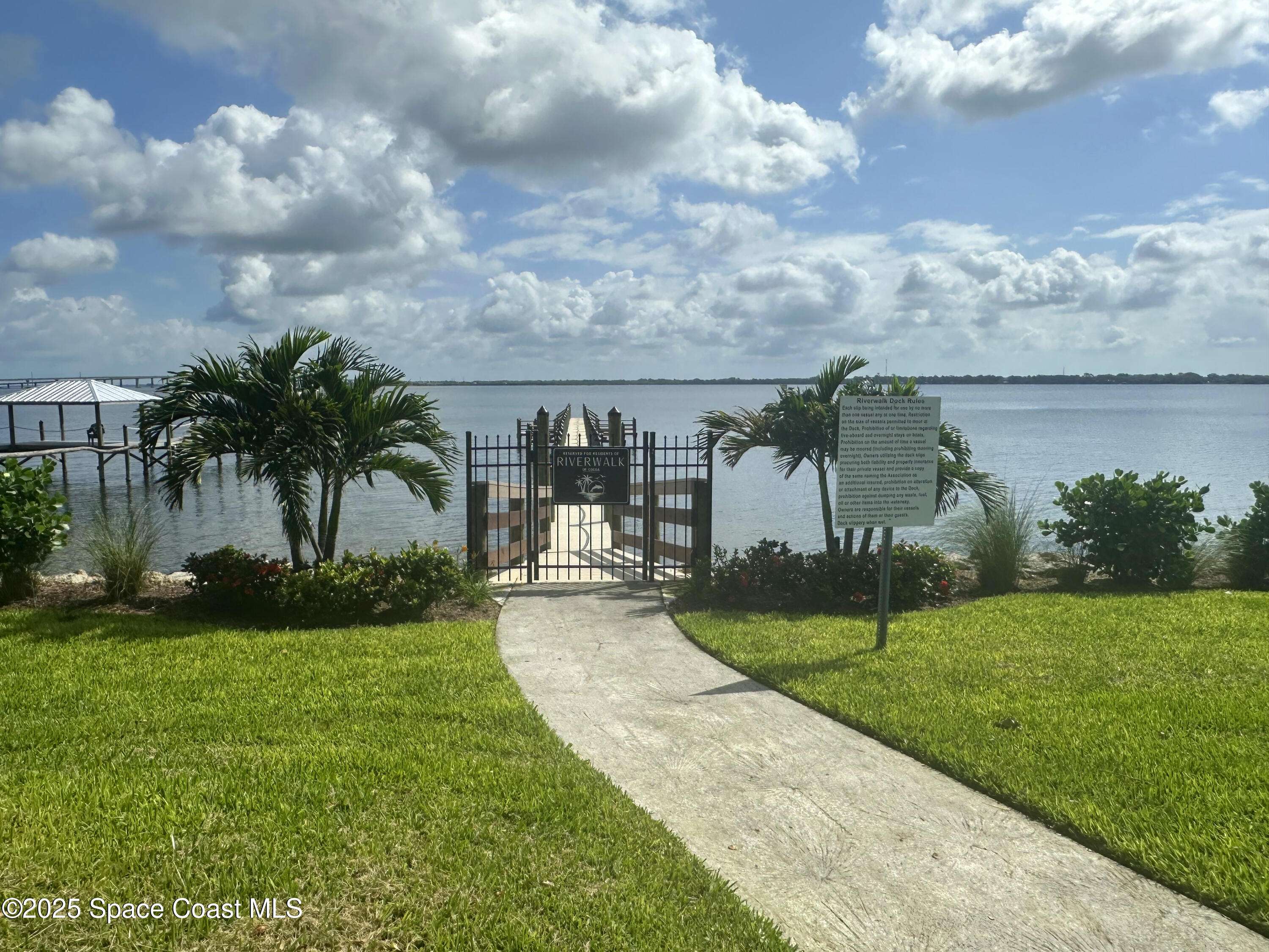 Cocoa, FL 32922,215 First Light CIR