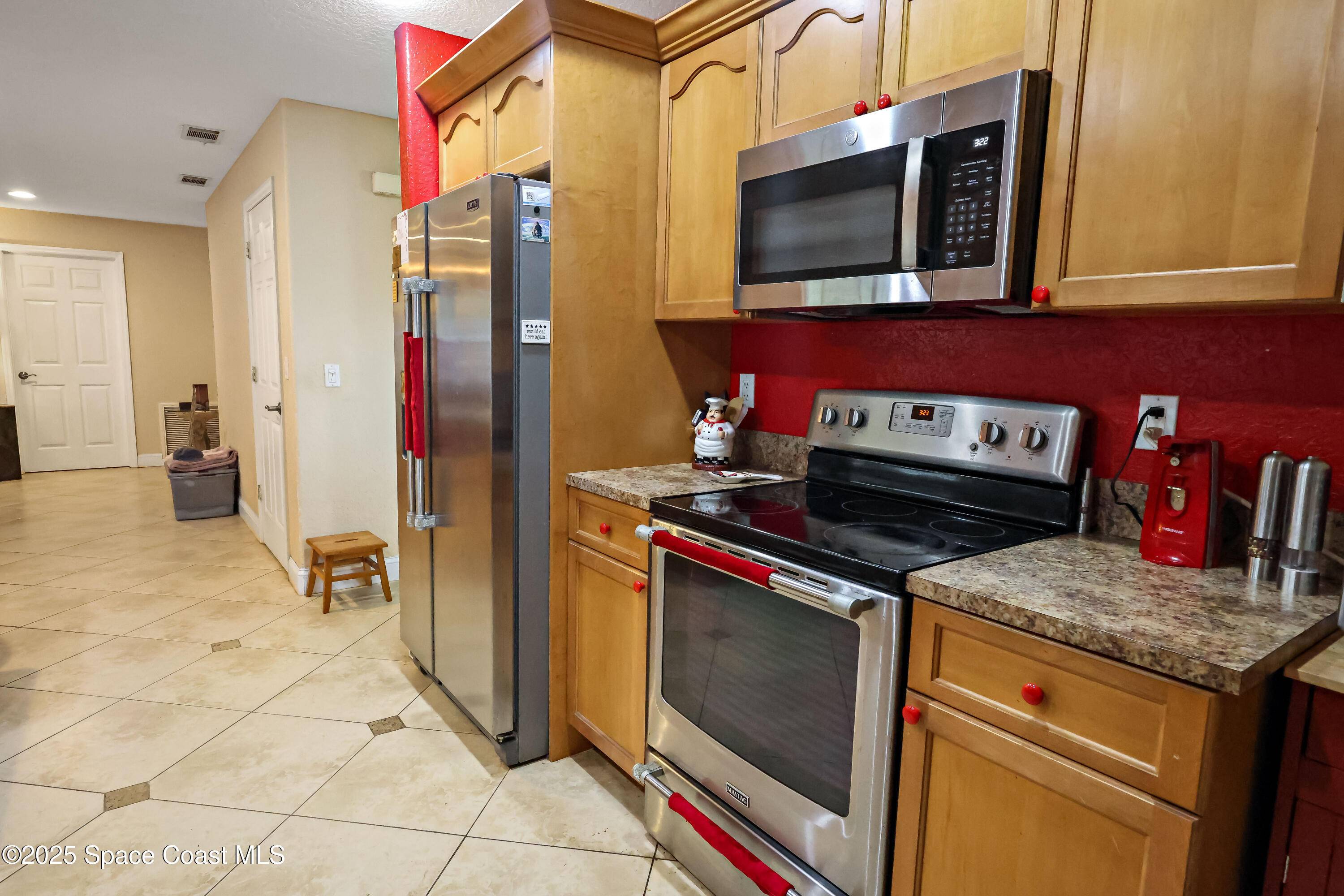 Sebastian, FL 32958,686 Joy St ST