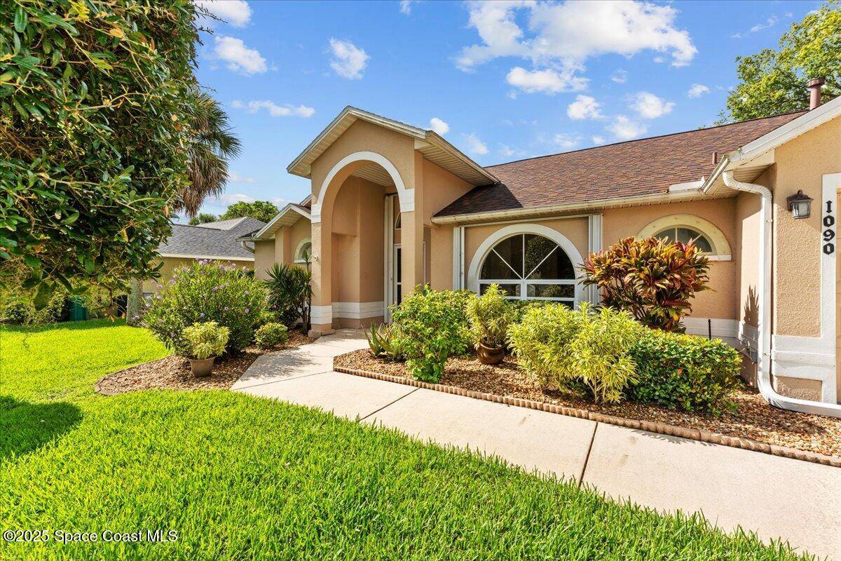 Melbourne, FL 32901,1090 Spring Oak DR