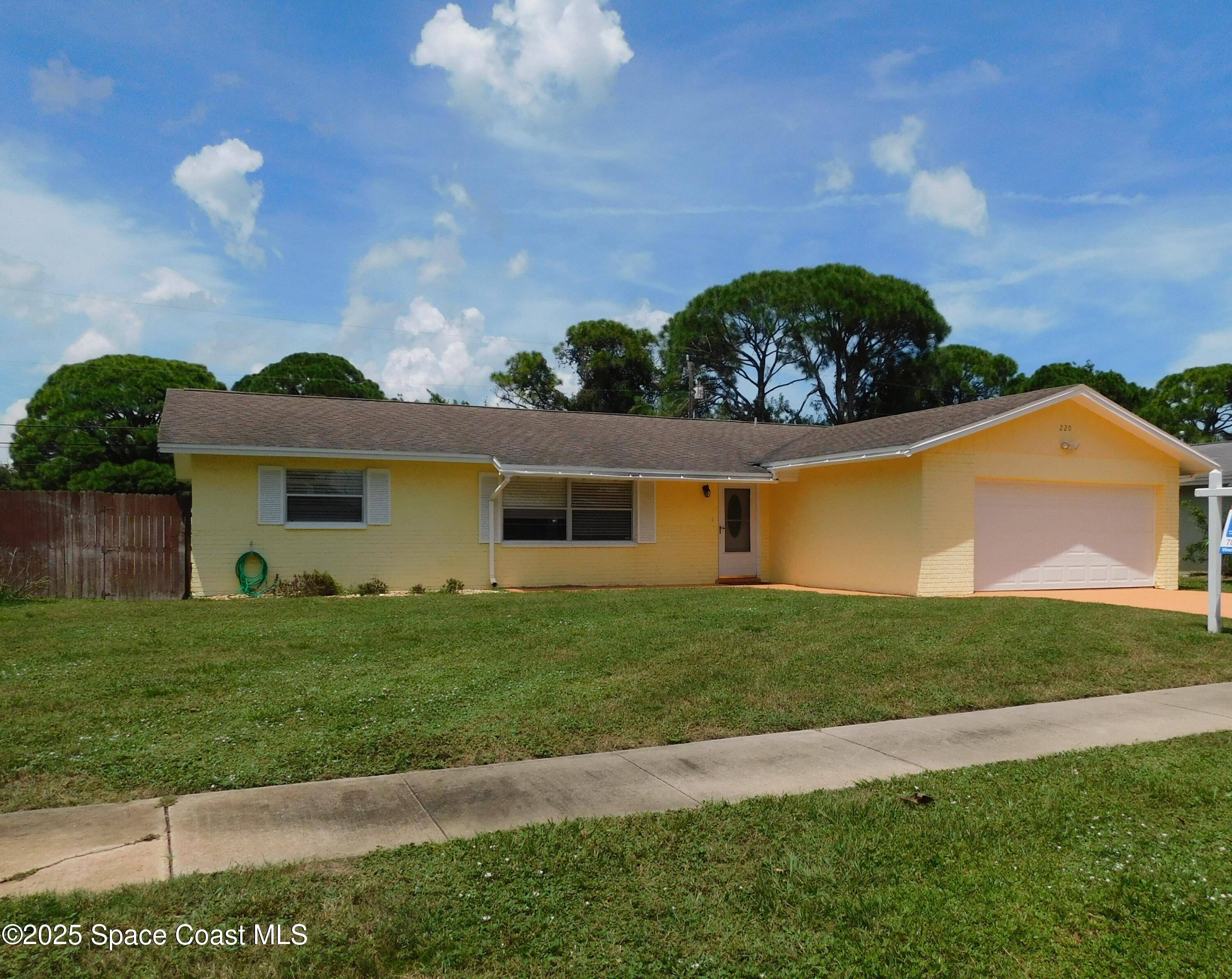 Merritt Island, FL 32953,220 Maureen AVE
