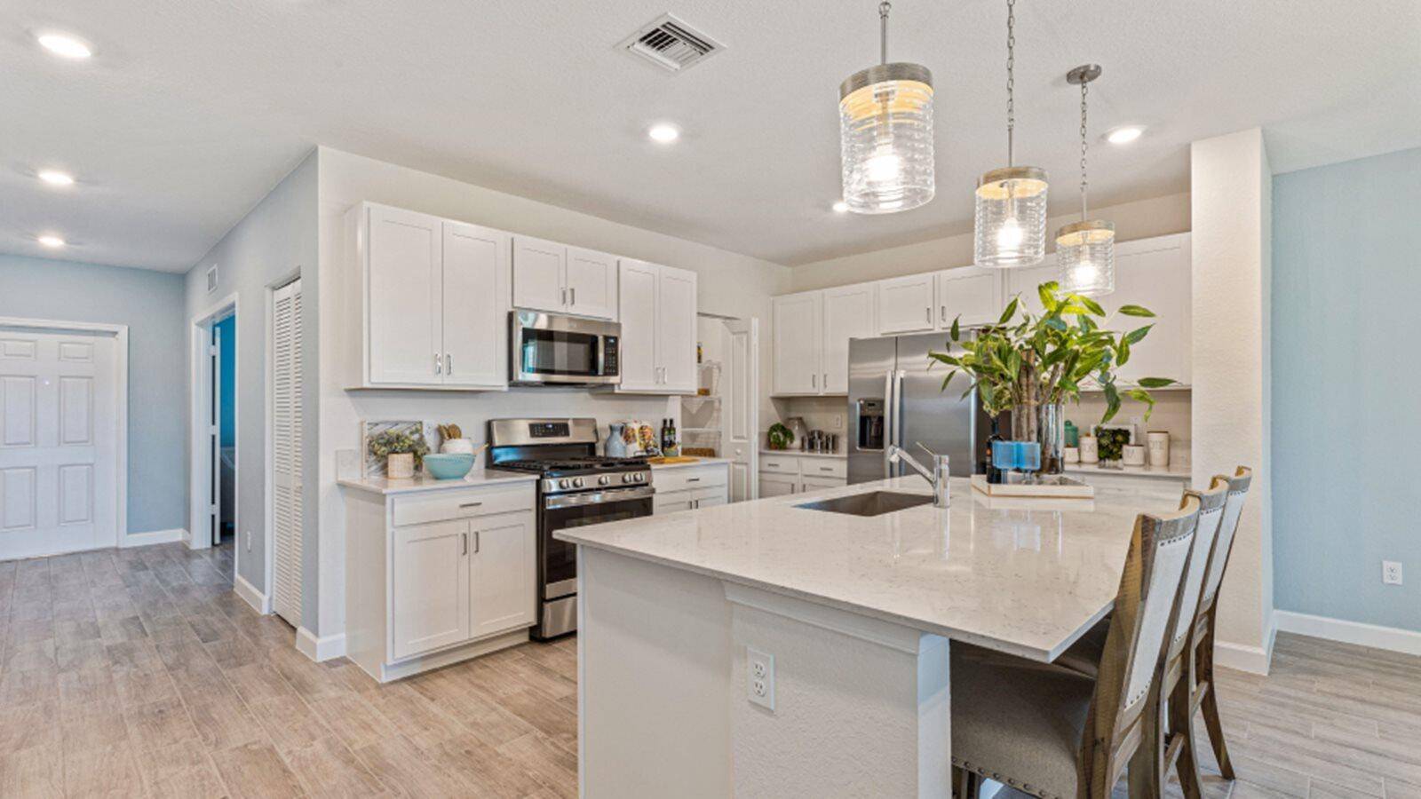 Palm Bay, FL 32907,1997 Fuchsia PL NW