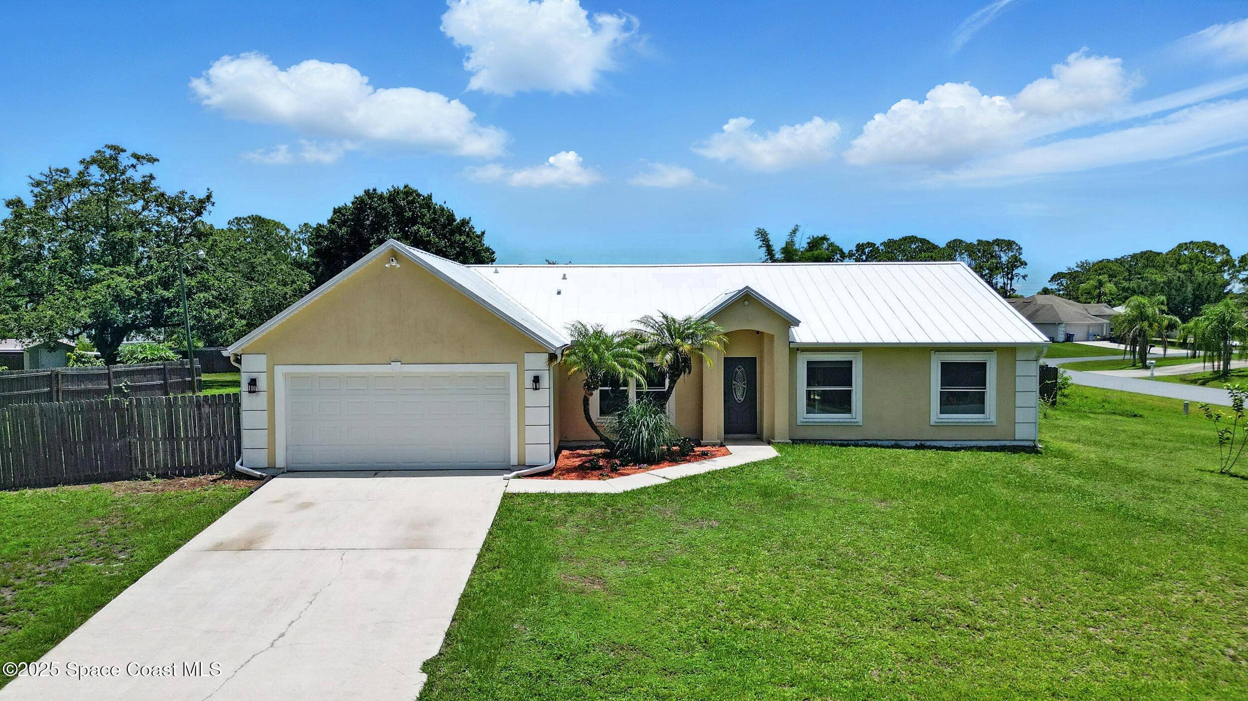 Palm Bay, FL 32909,2749 Digby RD SE