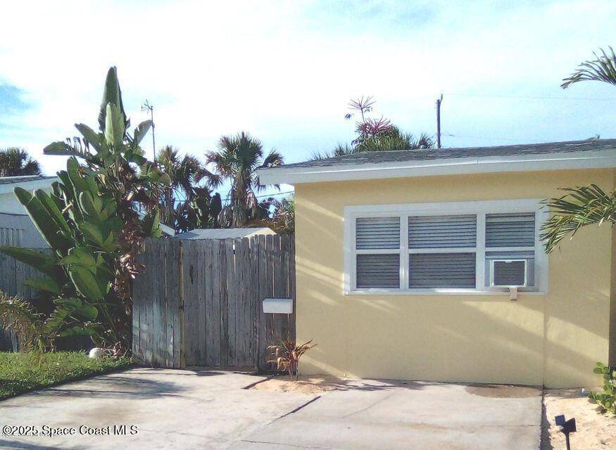 Satellite Beach, FL 32937,185 SE 4th ST SE #A