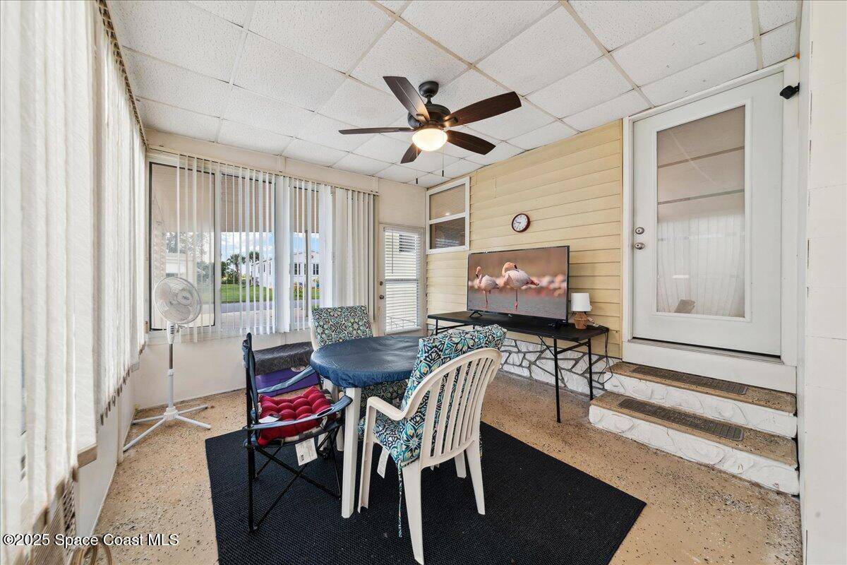 Barefoot Bay, FL 32976,938 Wren CIR