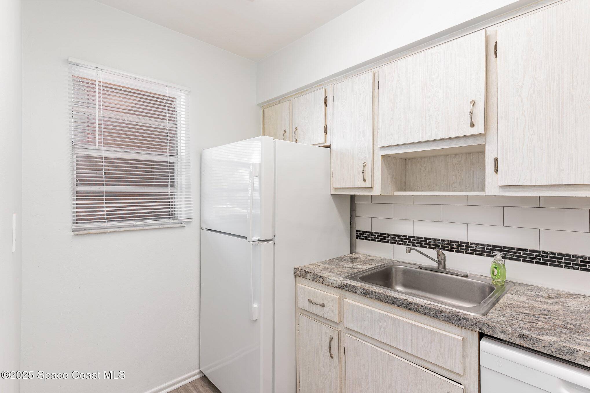 Melbourne, FL 32901,204 W Seminole AVE #8