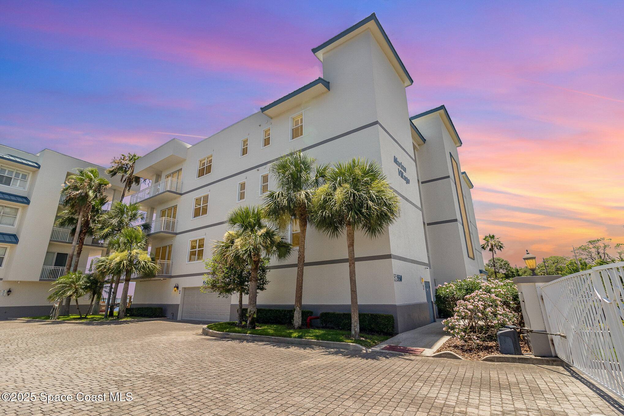 Merritt Island, FL 32952,550 S Banana River DR #101