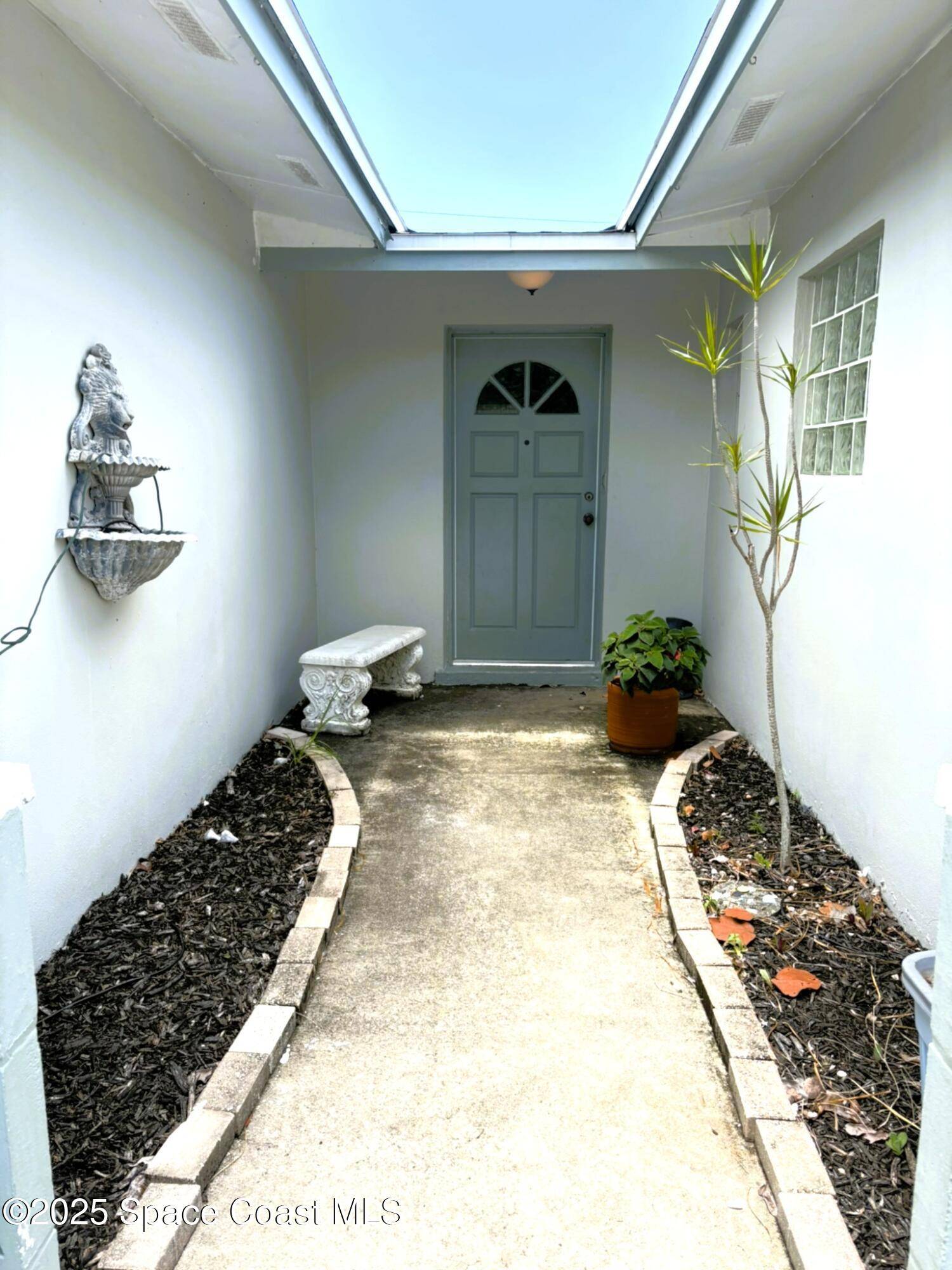 Indialantic, FL 32903,292 Pine Tree DR