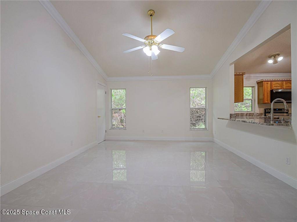 Sebastian, FL 32958,513 Benedictine TER