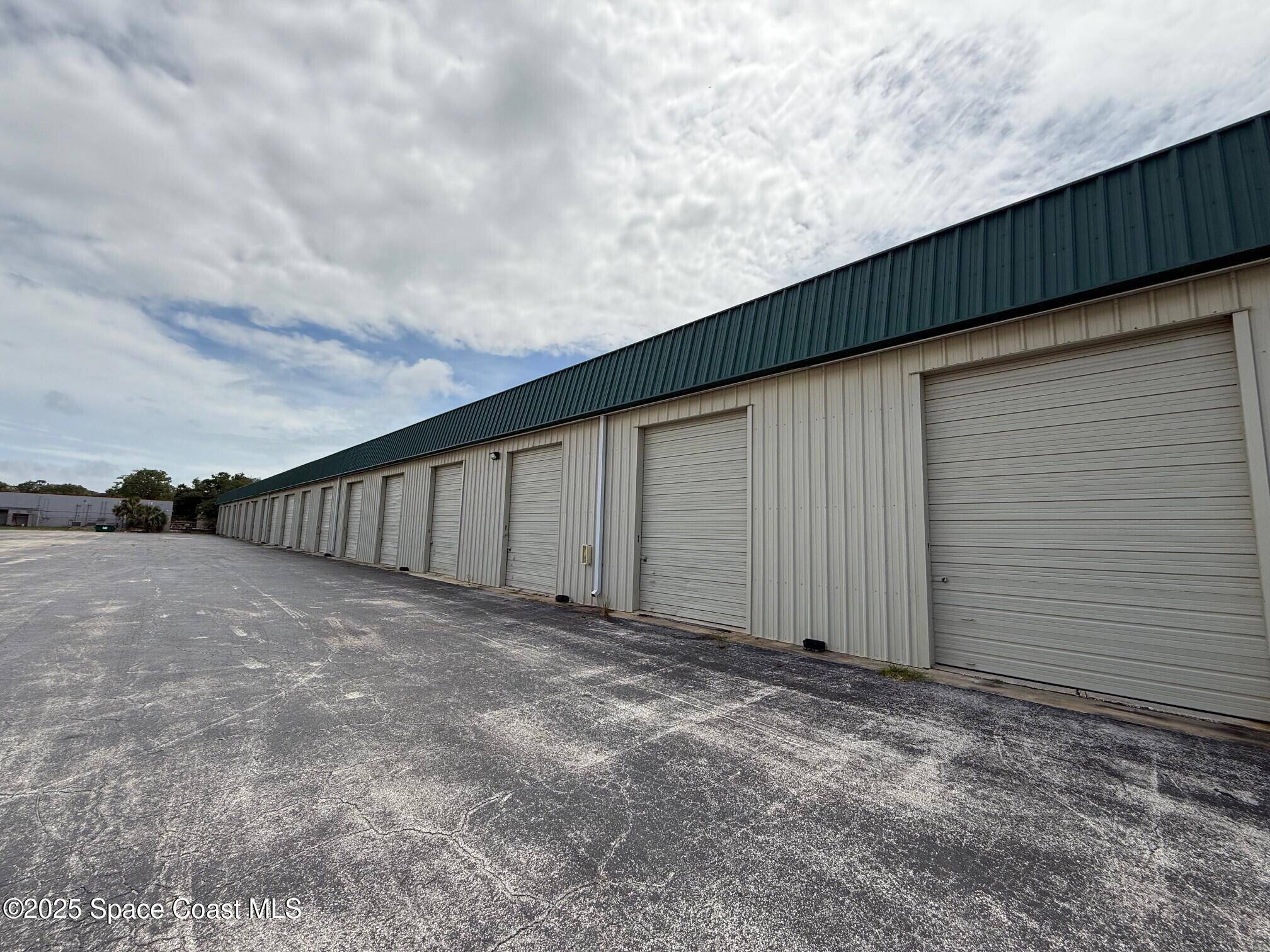 Melbourne, FL 32904,6941 W Old Nasa BLVD #W7-W9 (3,000 Sf)