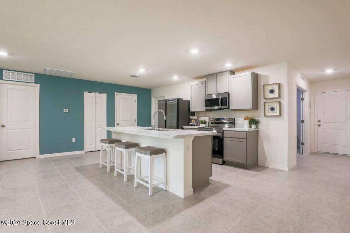 Palm Bay, FL 32909,519 Gagnon ST SE