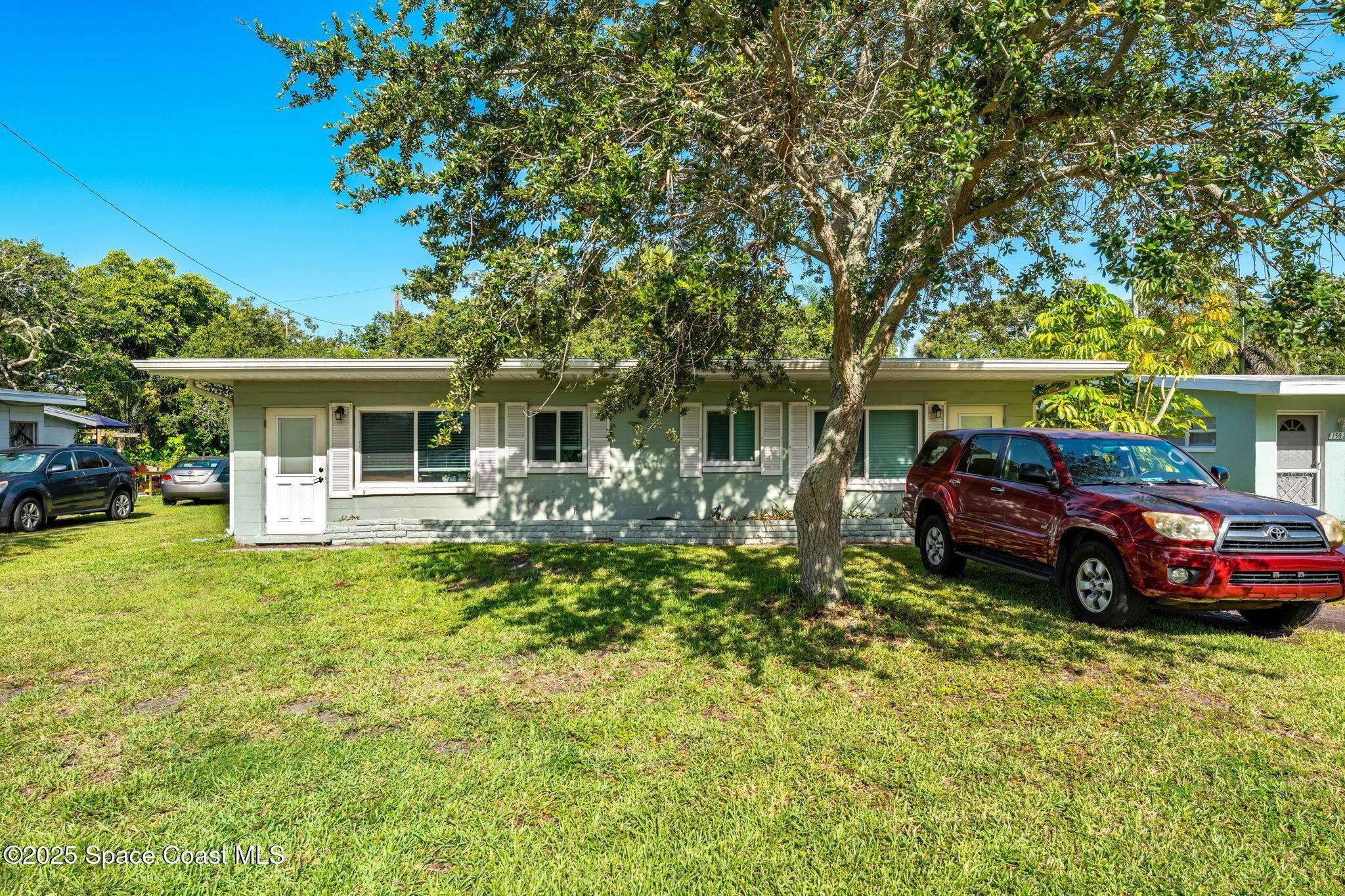 Cocoa Beach, FL 32931,146 Cedar AVE