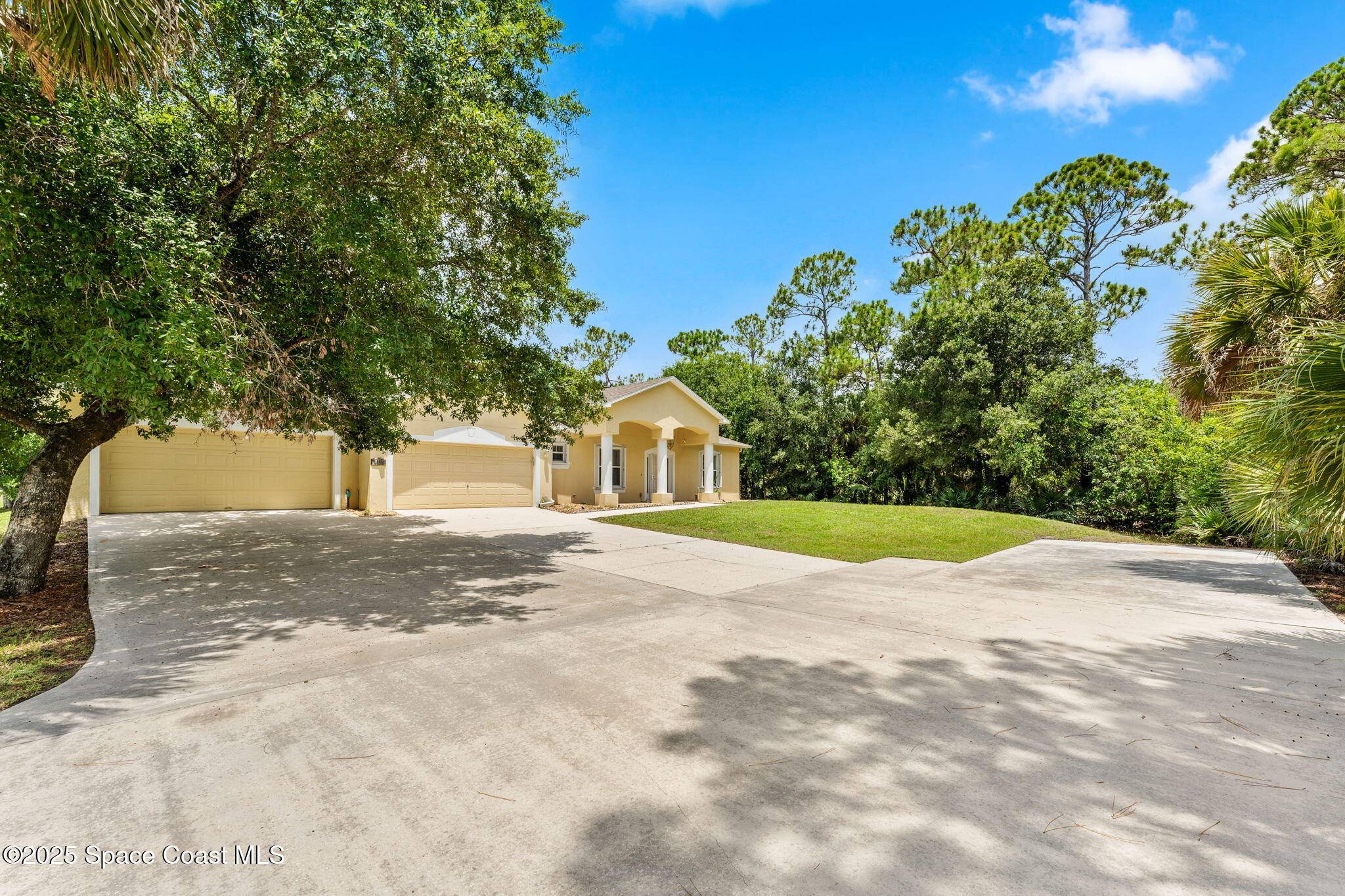 Cocoa, FL 32926,1385 Friday RD