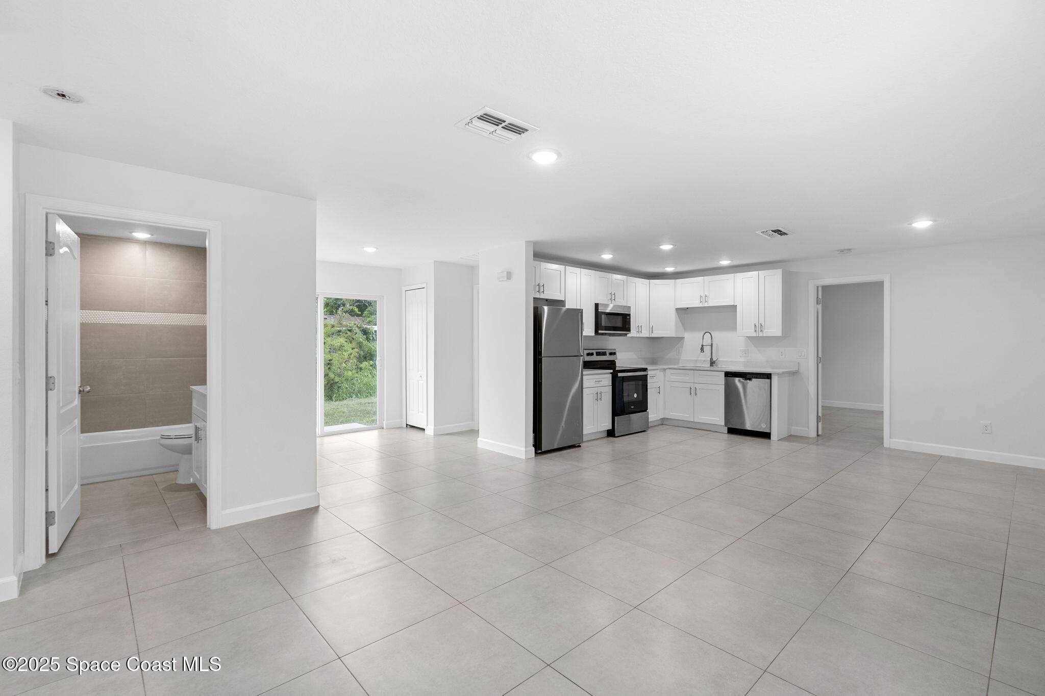 Titusville, FL 32780,845 Kenilworth CT