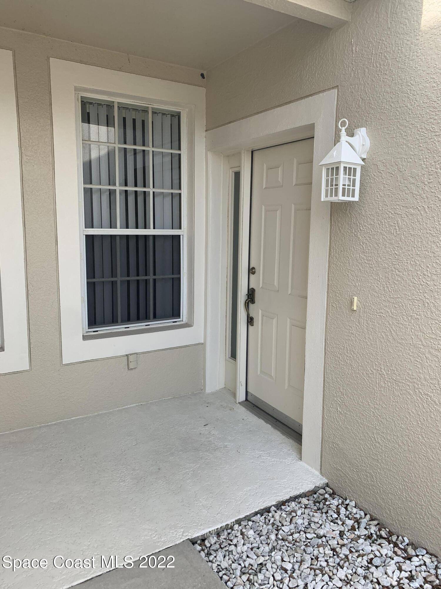 Melbourne, FL 32940,700 Trotter LN #102
