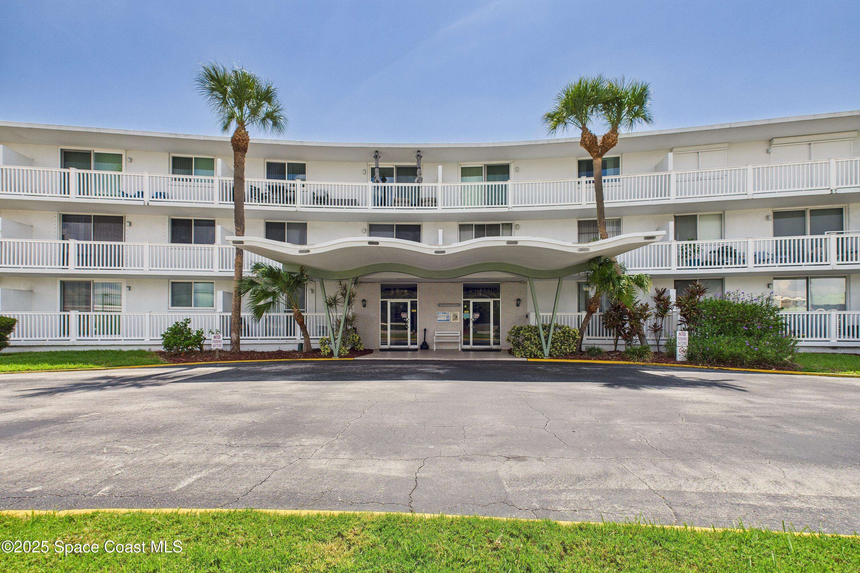 Cocoa Beach, FL 32931,3190 N Atlantic AVE #220