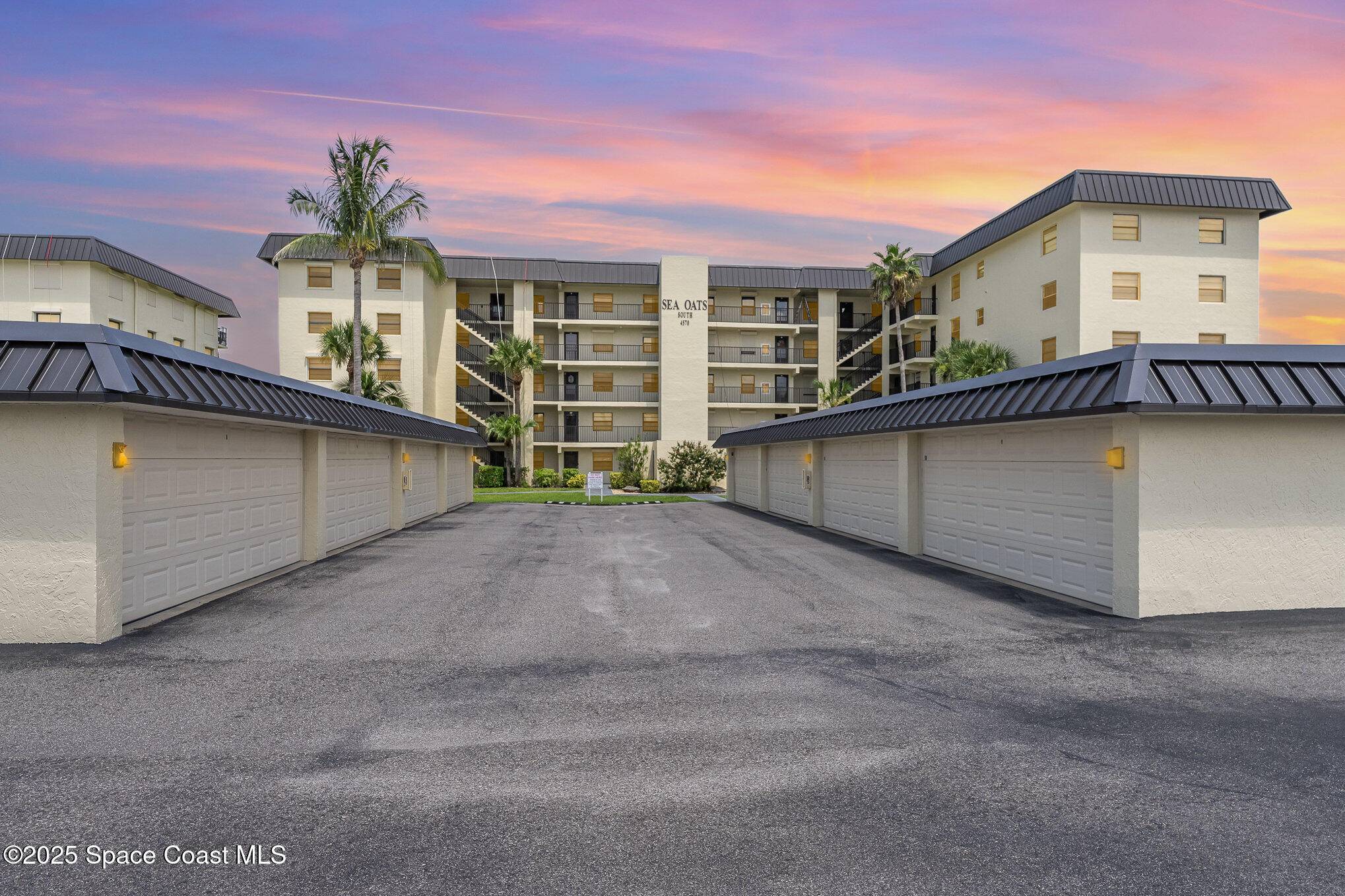 Cocoa Beach, FL 32931,4570 Ocean Beach BLVD #214