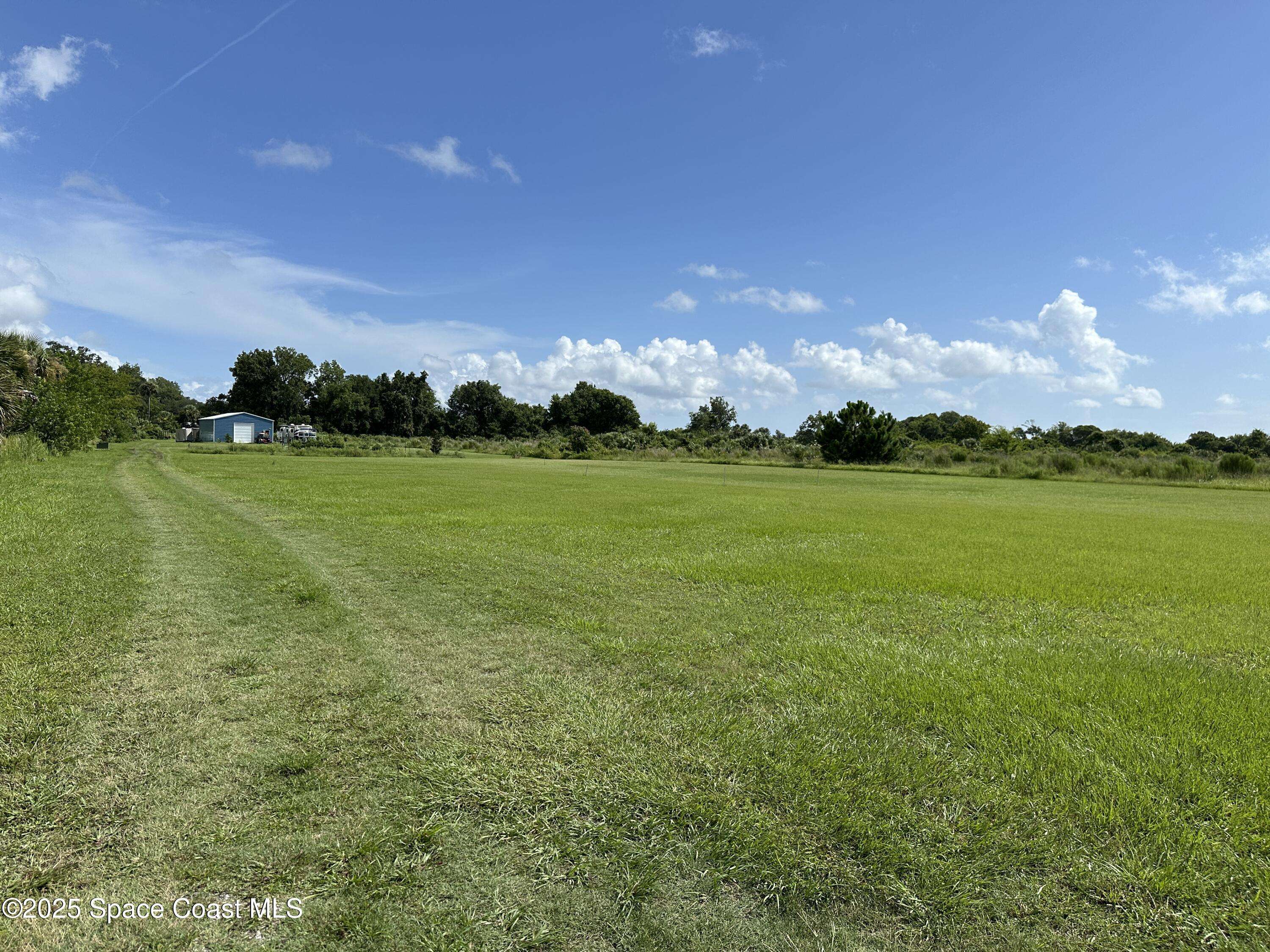 Mims, FL 32754,5955 Dixie WAY