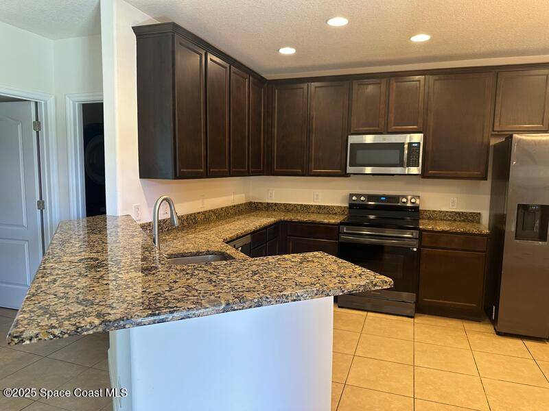 Satellite Beach, FL 32937,85 Redondo DR