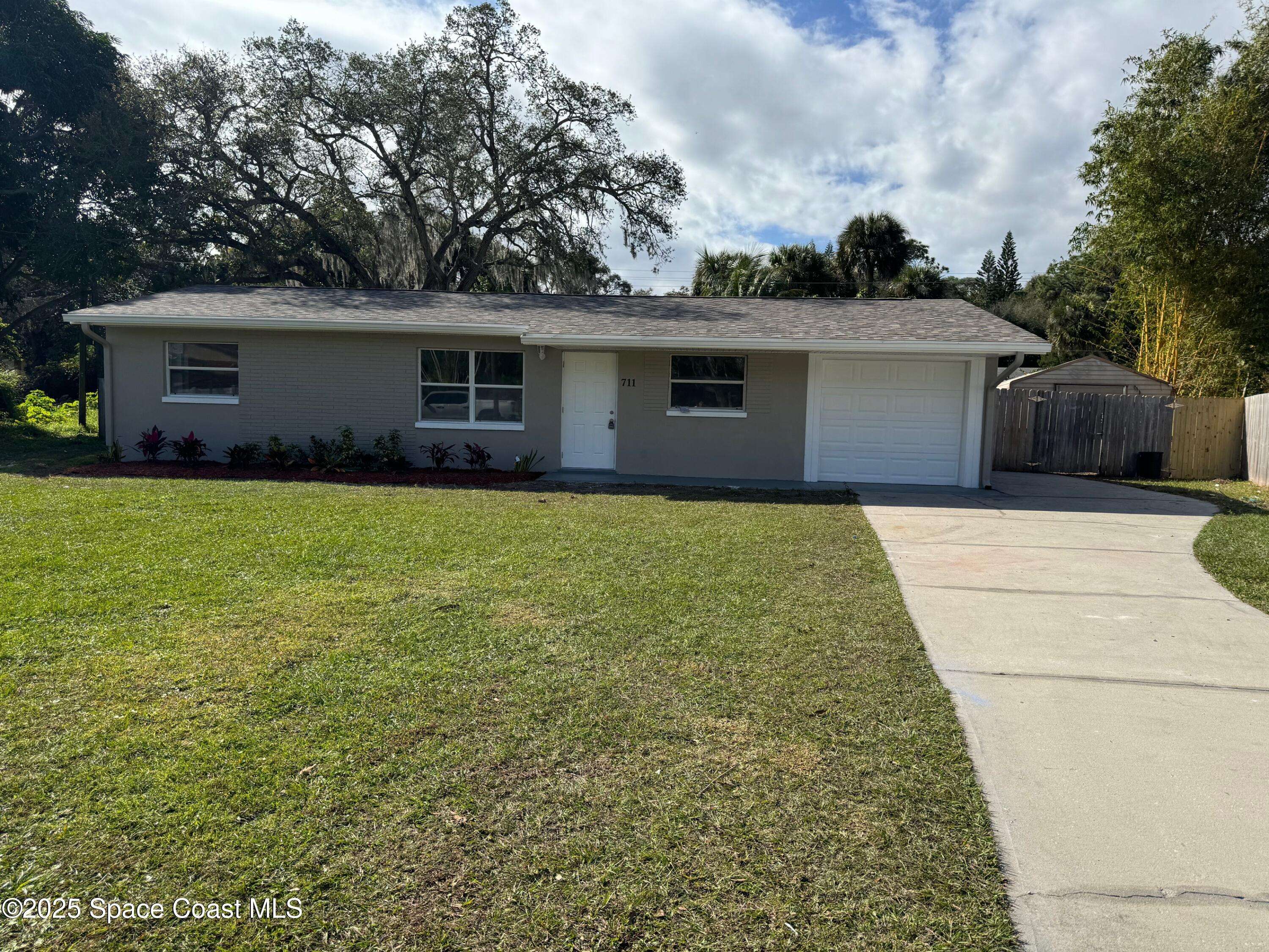 Merritt Island, FL 32952,711 Sara Jane LN