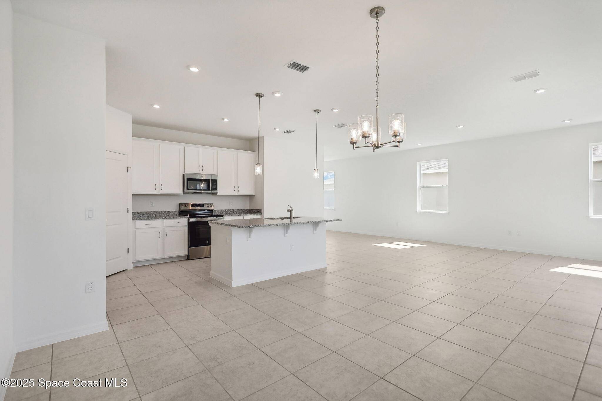 Cocoa, FL 32927,625 Poller WAY