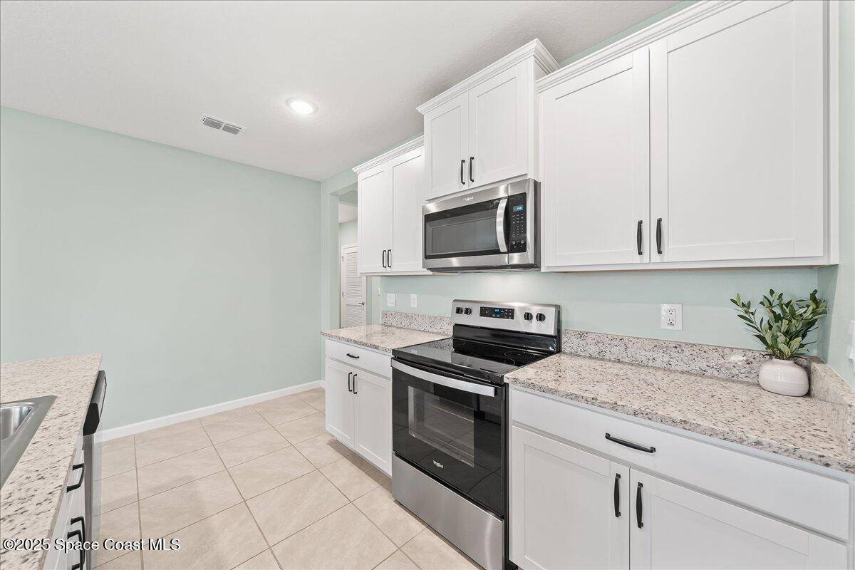 Grant-valkaria, FL 32949,7202 Tigereye WAY