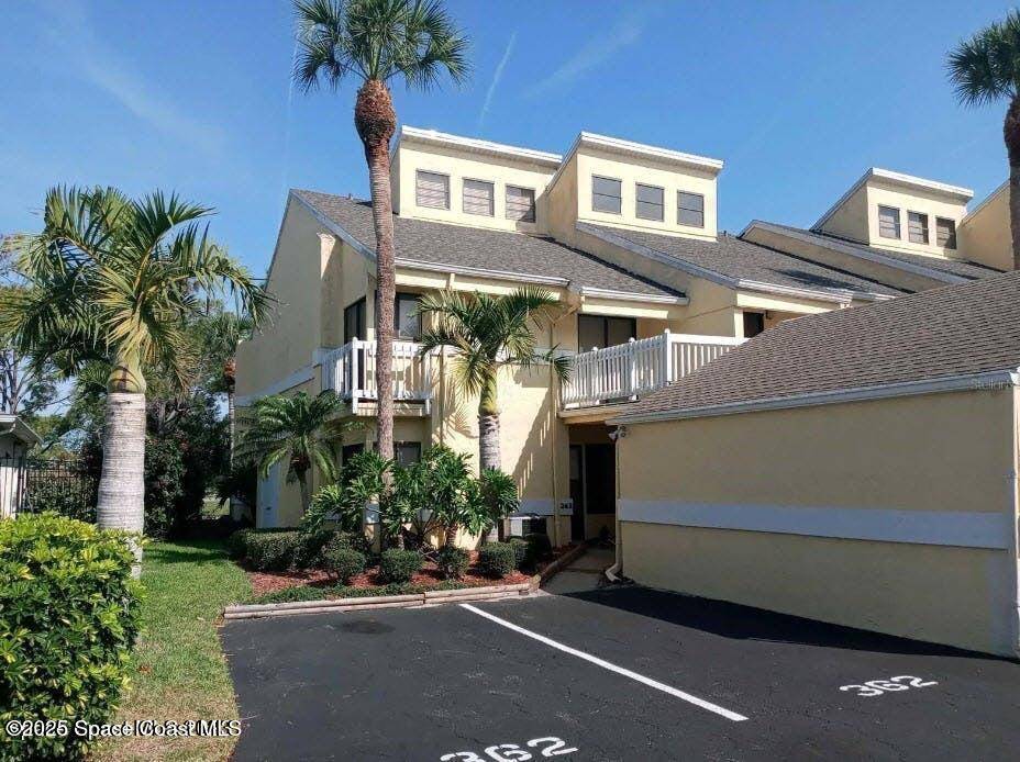 Melbourne, FL 32940,362 Lofts DR #B-1