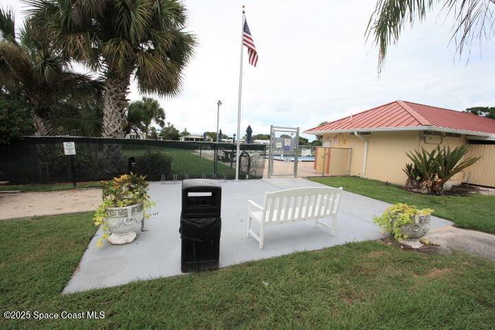 Barefoot Bay, FL 32976,1082 Parkway LN