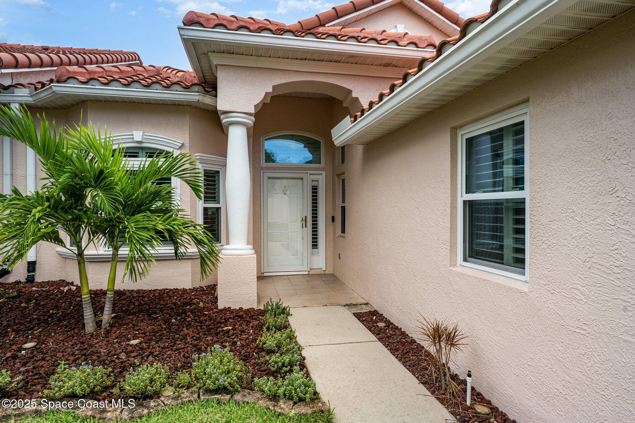 Melbourne, FL 32940,471 Shell Cove DR