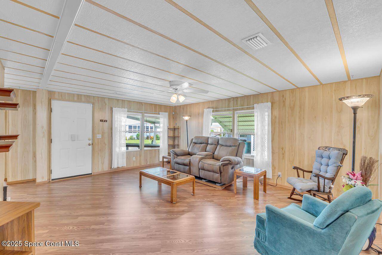 Melbourne, FL 32904,564 Jennifer CIR