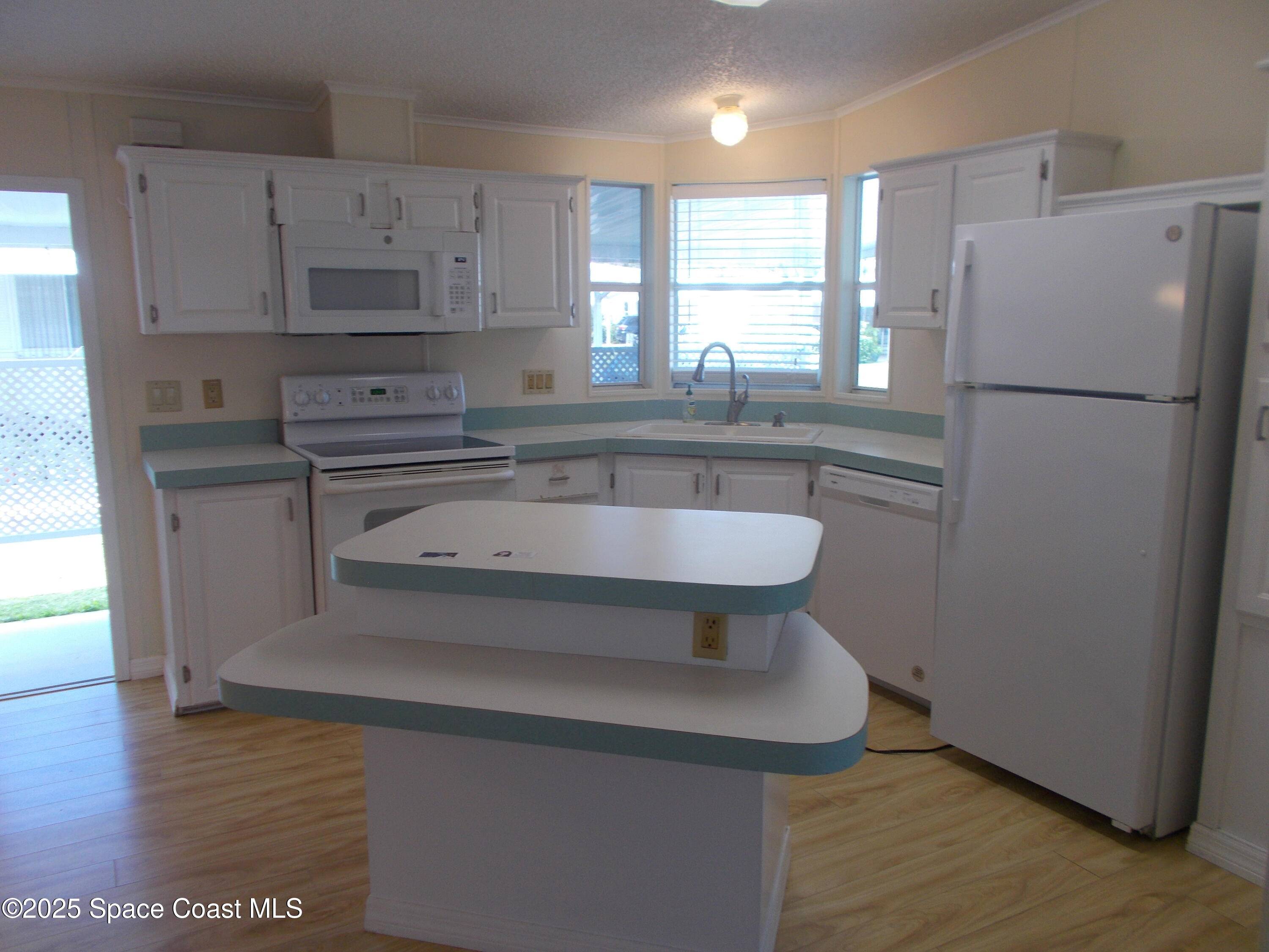 Barefoot Bay, FL 32976,209 Kiwi DR NE