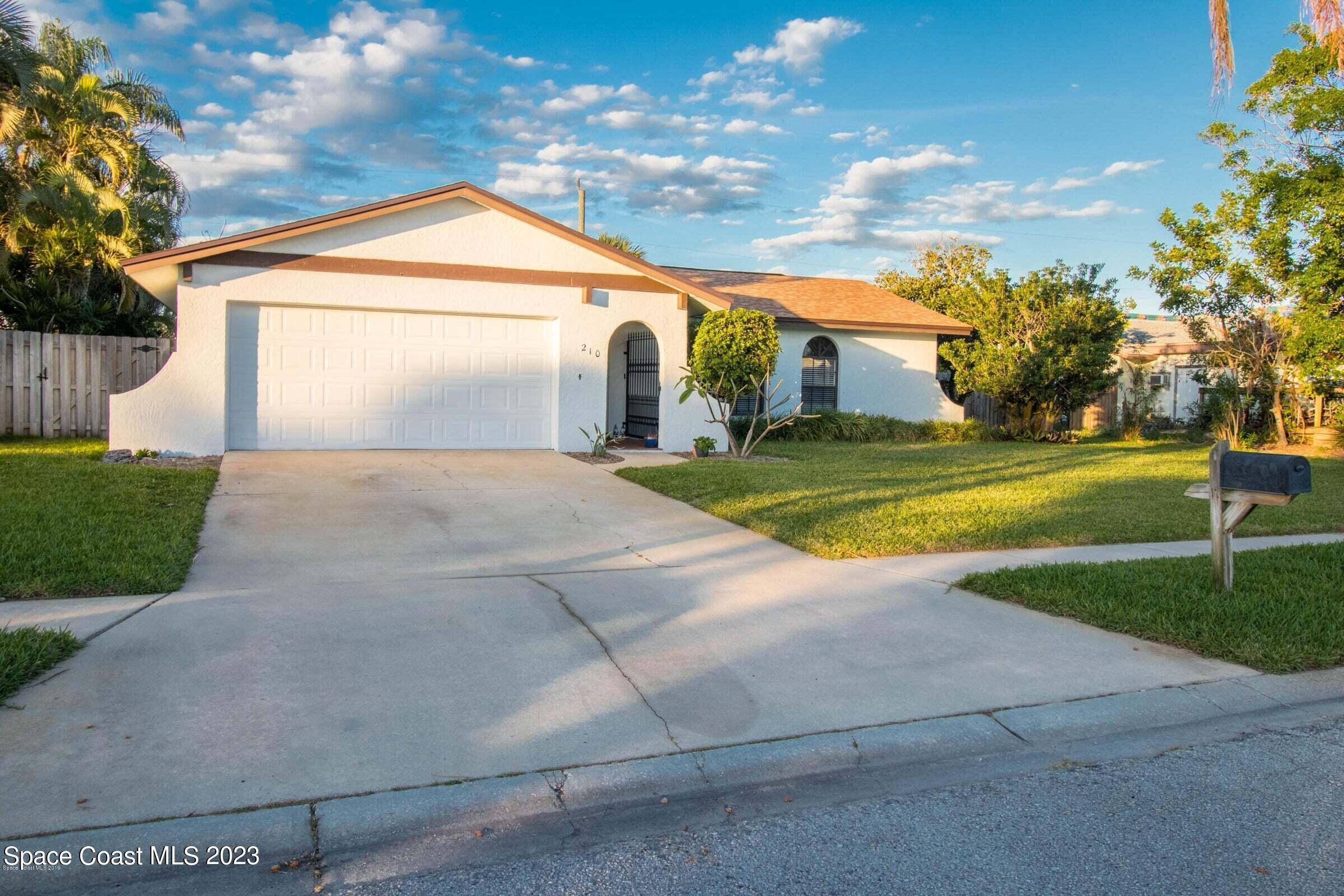 Satellite Beach, FL 32937,210 Maple DR