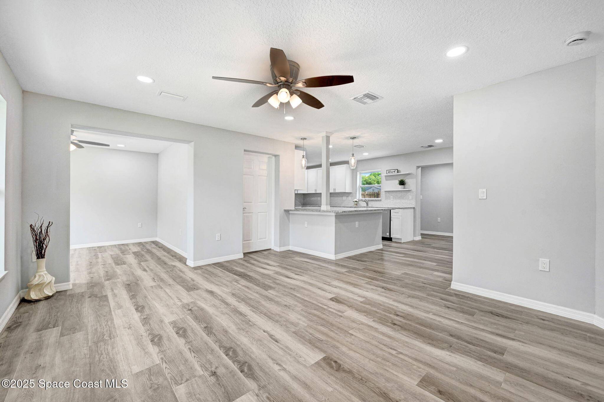 Melbourne, FL 32935,573 Mandan AVE