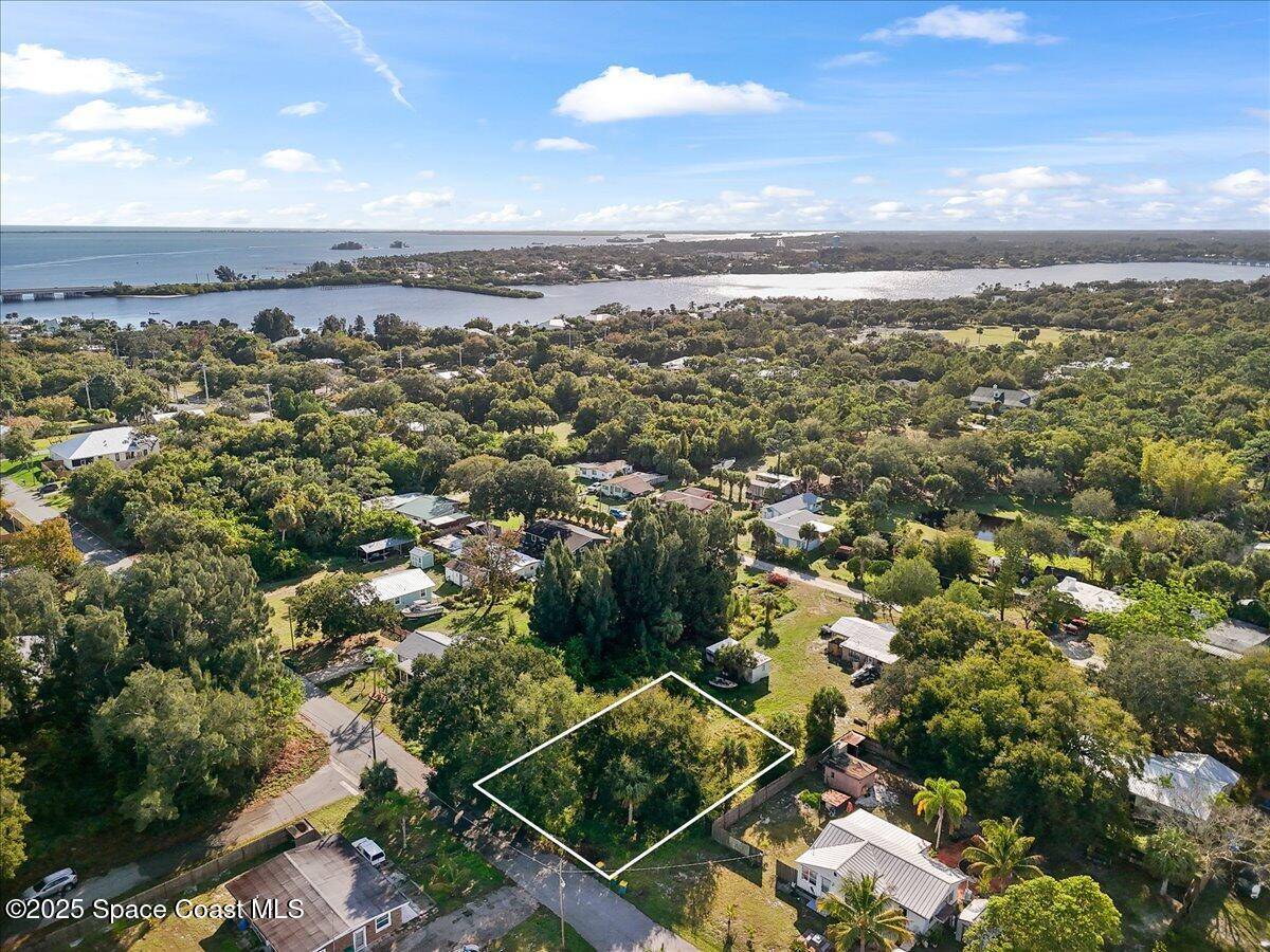 Micco, FL 32976,3725 Palm AVE