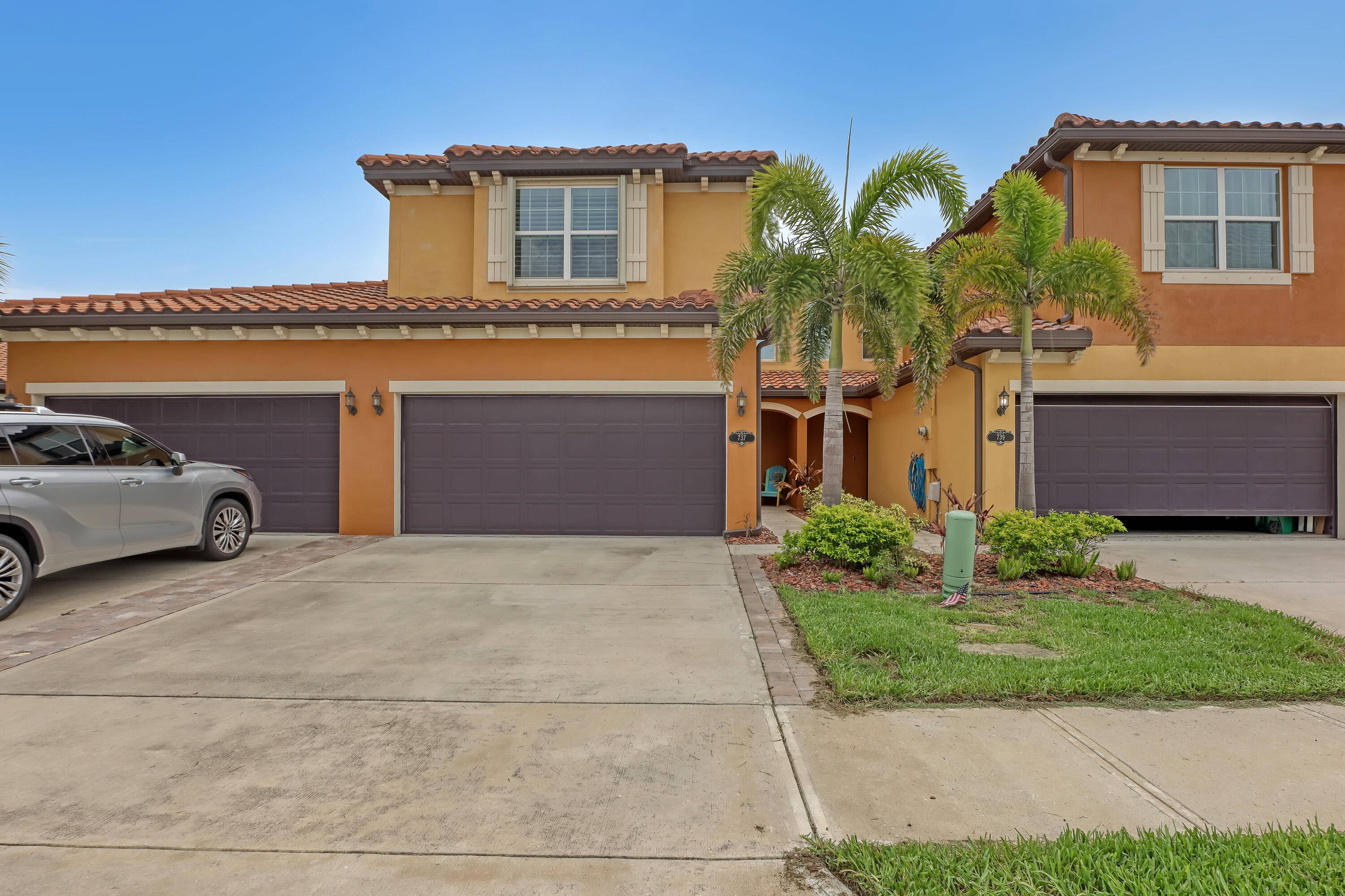 Satellite Beach, FL 32937,737 Simeon DR