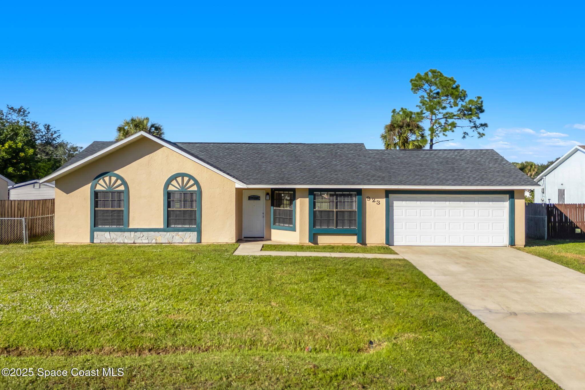 Palm Bay, FL 32907,923 Pace DR NW