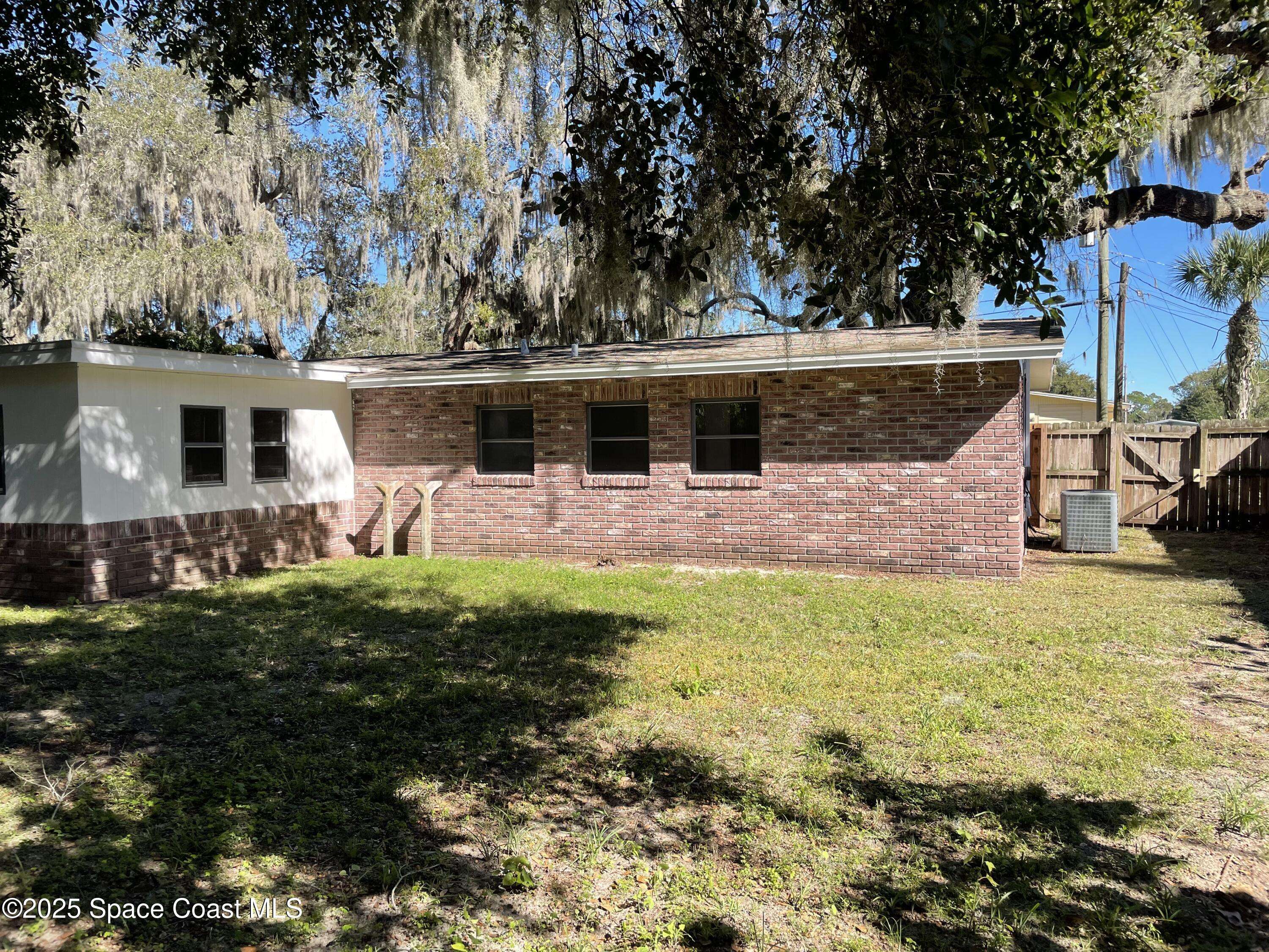 Titusville, FL 32796,502 Vaughn ST