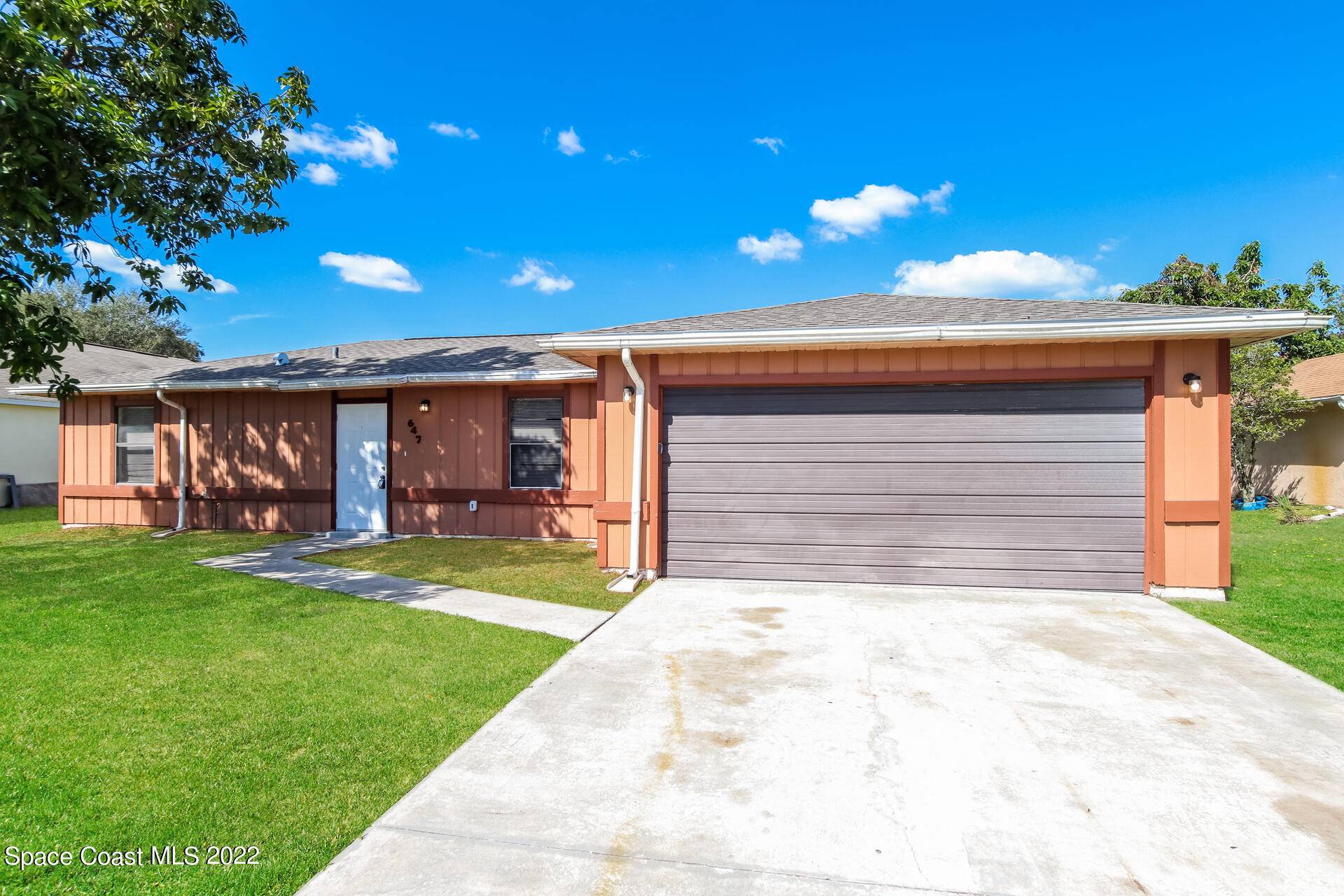 Palm Bay, FL 32907,647 Pampas ST NW