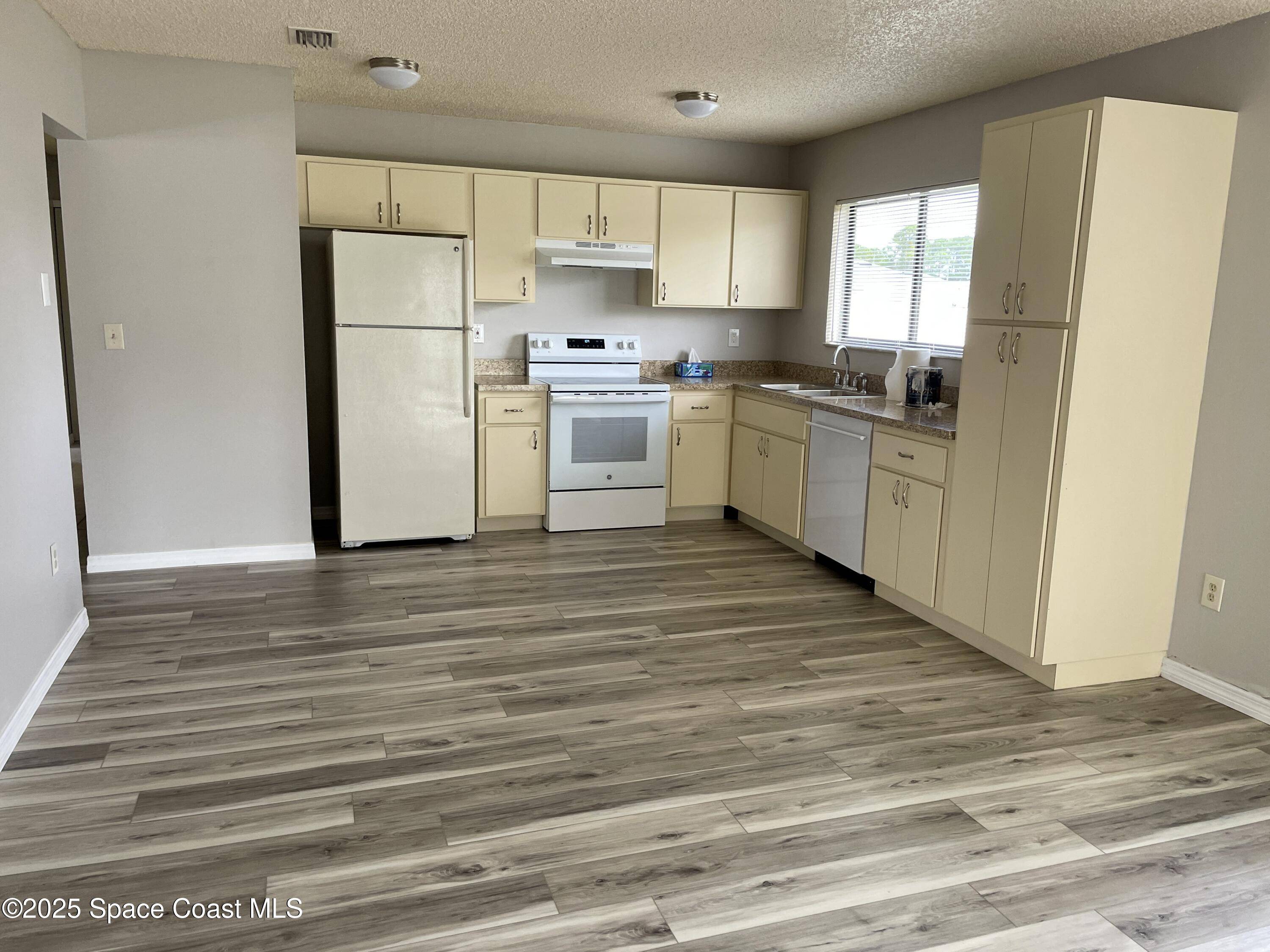 Palm Bay, FL 32907,1597 Jupiter BLVD NW