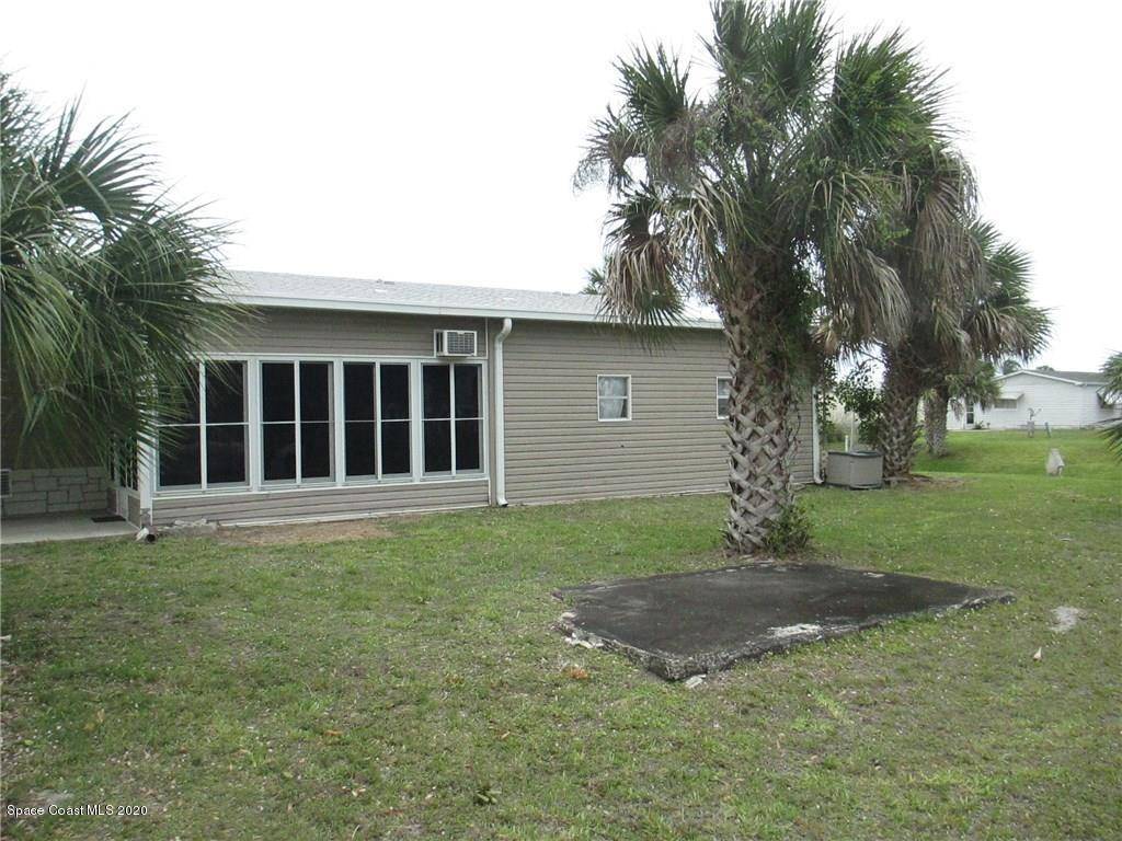 Sebastian, FL 32976,1027 Barefoot CIR